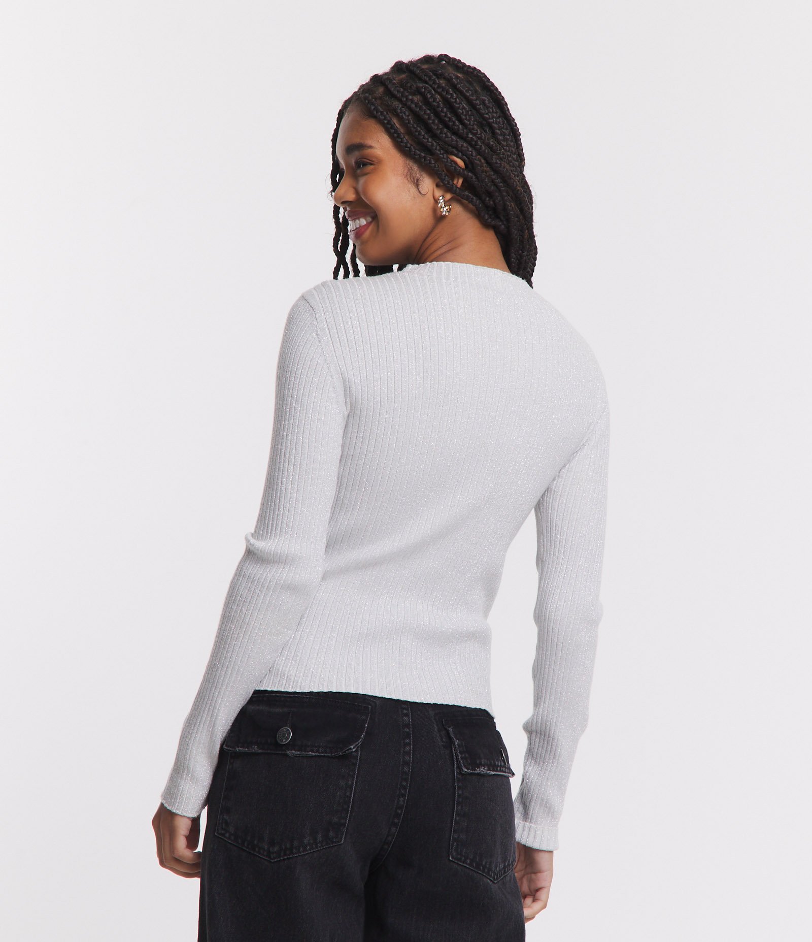 Blusa em Tricô Canelado com Fio Metalizado e Detalhe em V Branco 3