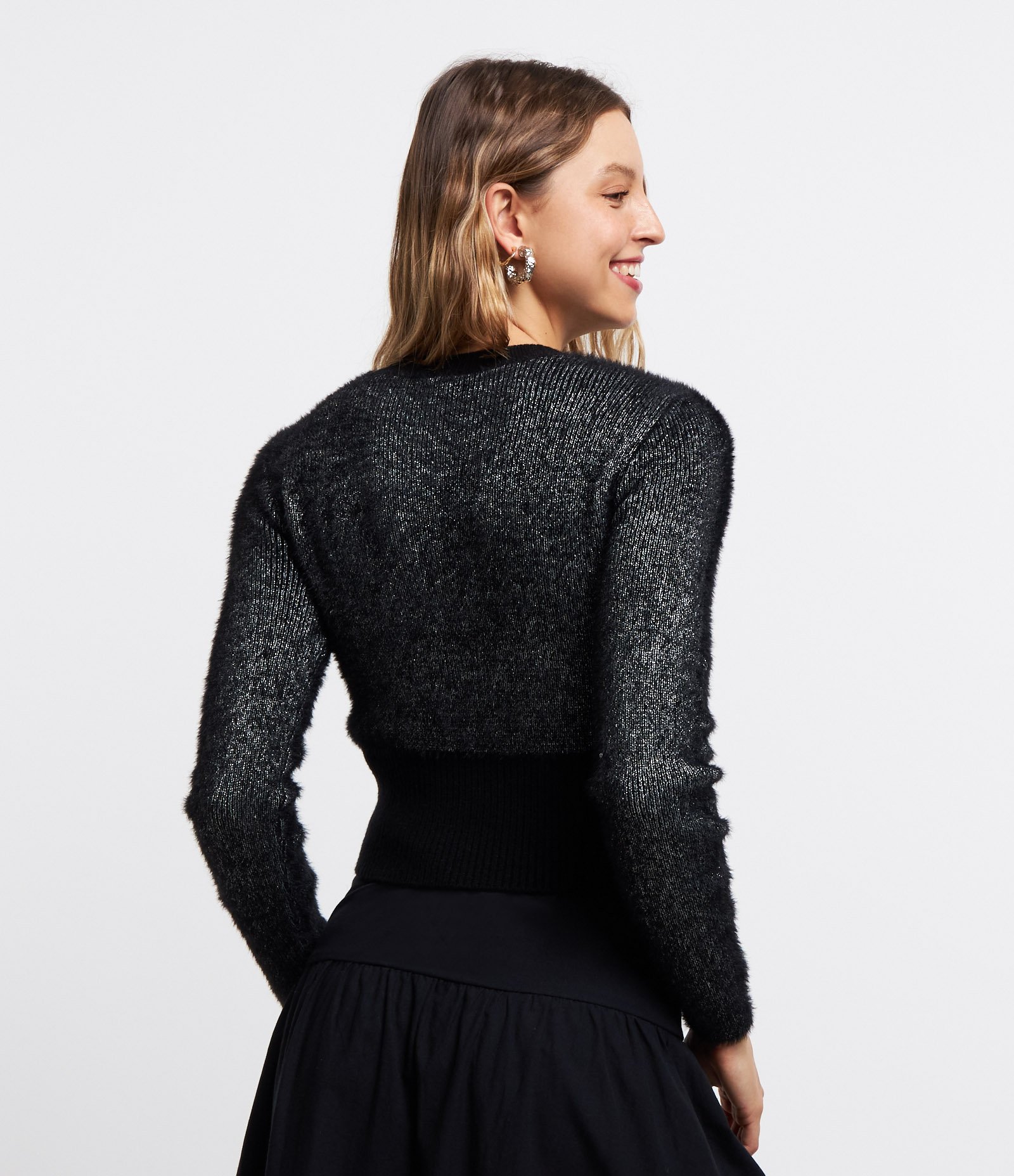 Suéter Curto em Tricô com Pelinhos e Fio Metalizado Preto 3