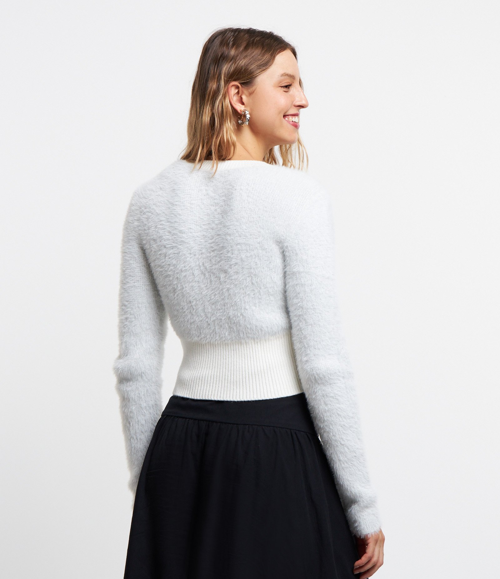 Suéter Curto em Tricô com Pelinhos e Fio Metalizado Branco 3