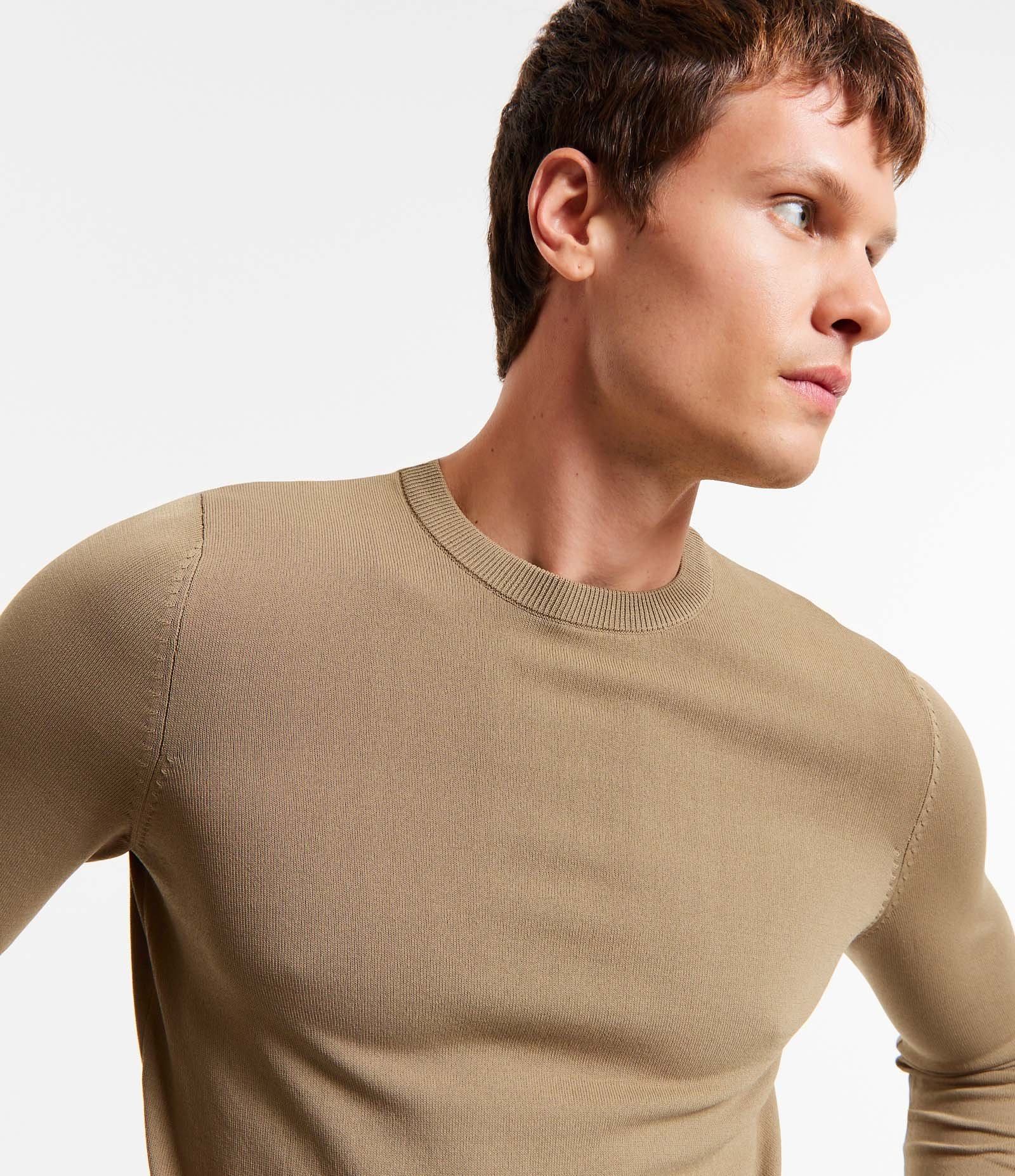 Suéter Básico em Viscose com Gola Redonda Marrom Claro 3