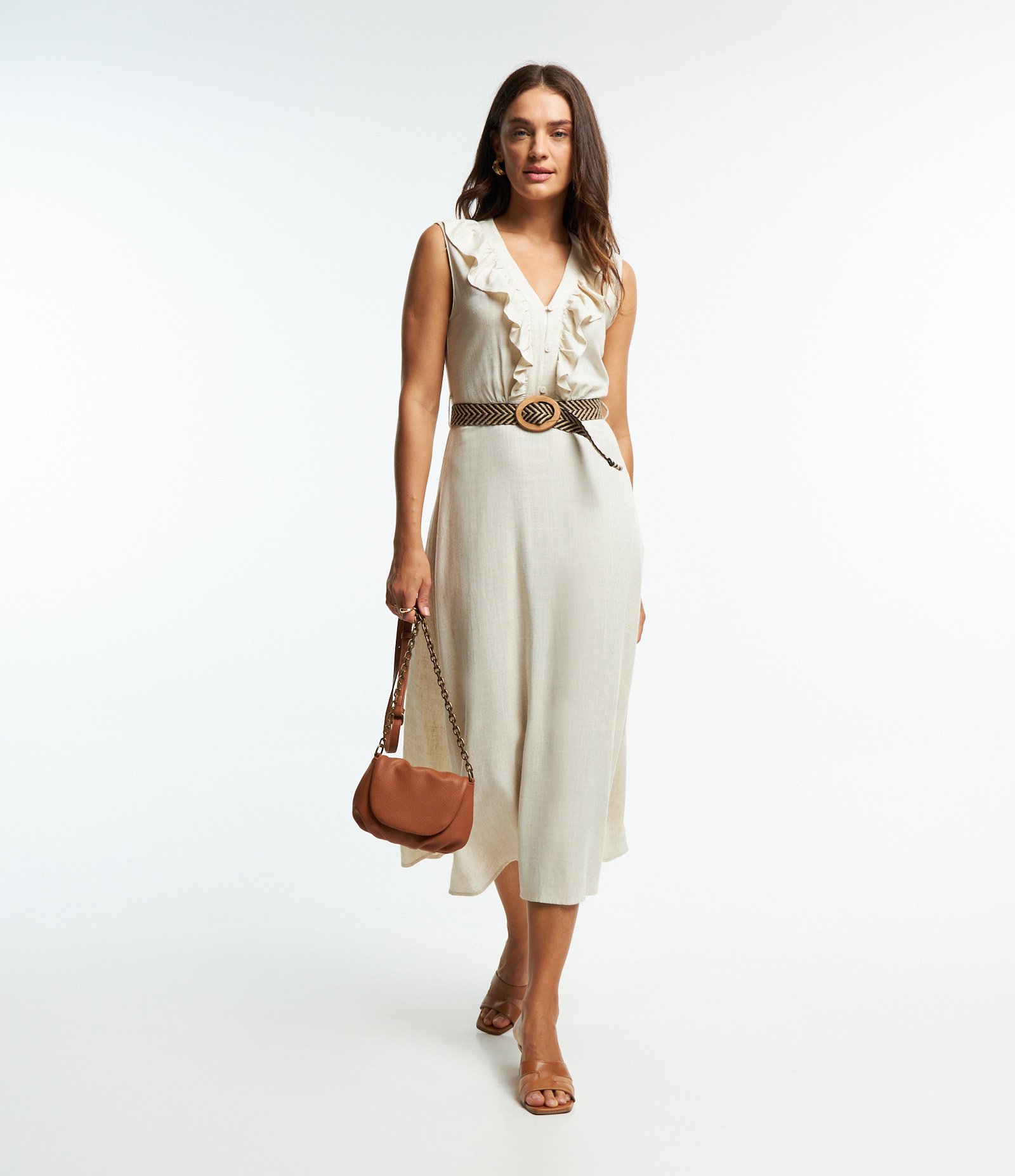 Vestido Midi em Viscolinho com Babado no Decote e Cinto Fivela Crú 2