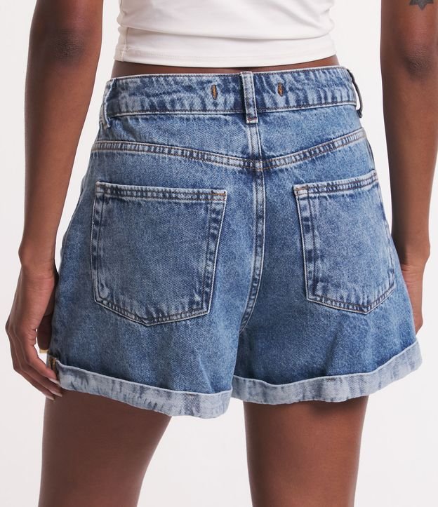 Short Mom Jeans Marmorizado Barra Dobrada Azul