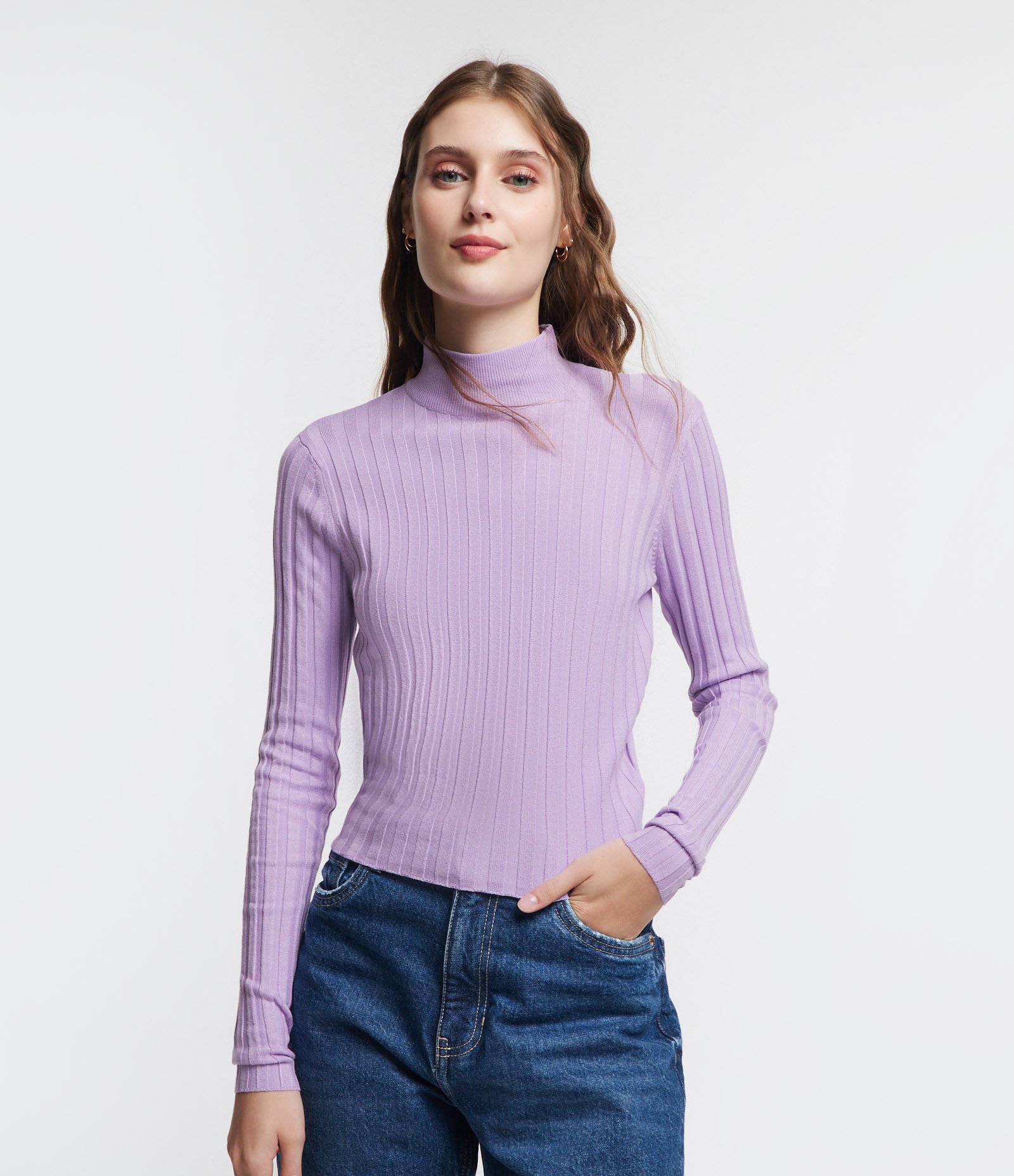 Blusa em Tricô Canelado com Gola Alta e Manga Longa 1