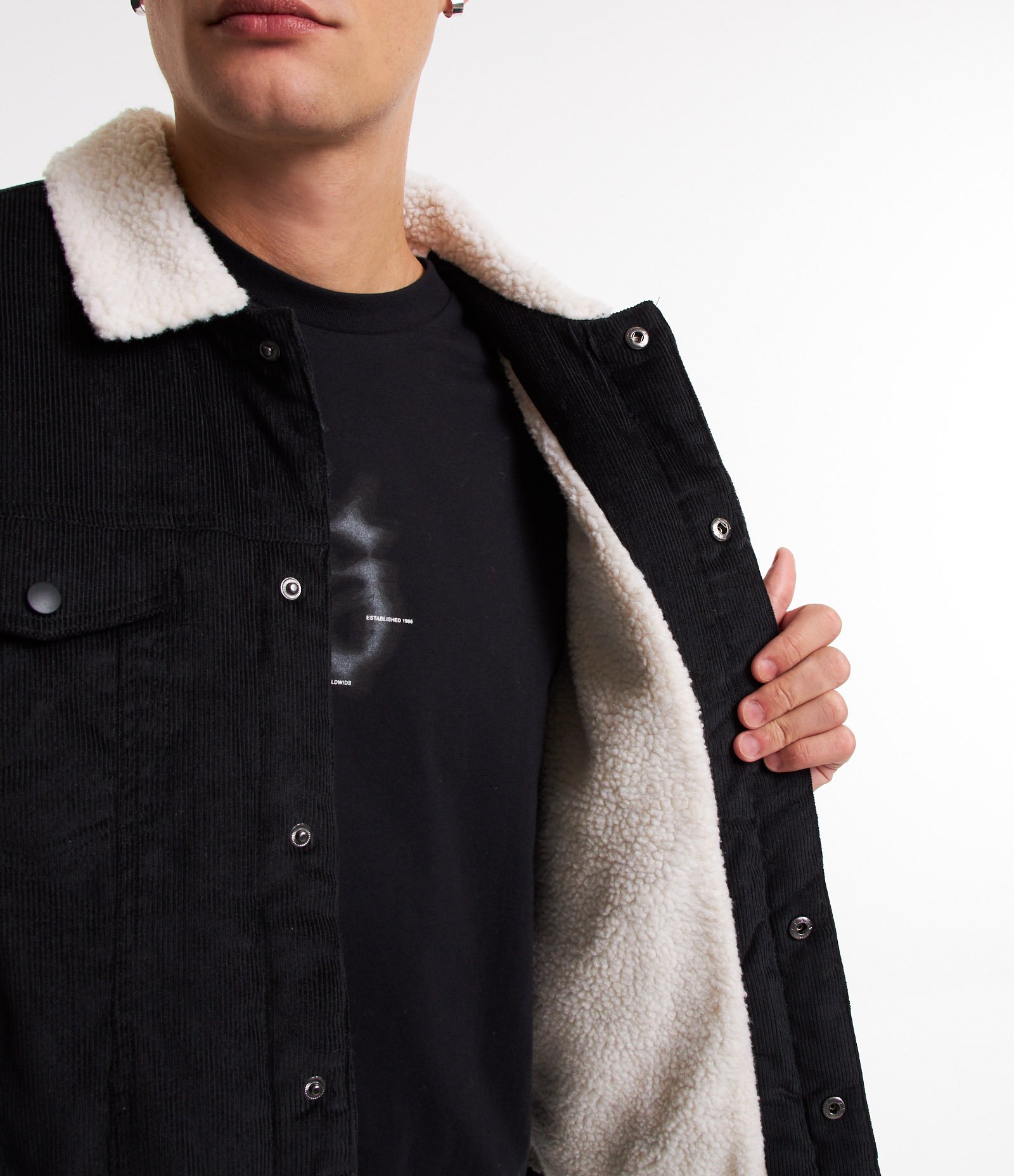 Jaqueta Trucker em Veludo Cotelê com Sherpa no Colarinho Preto 5