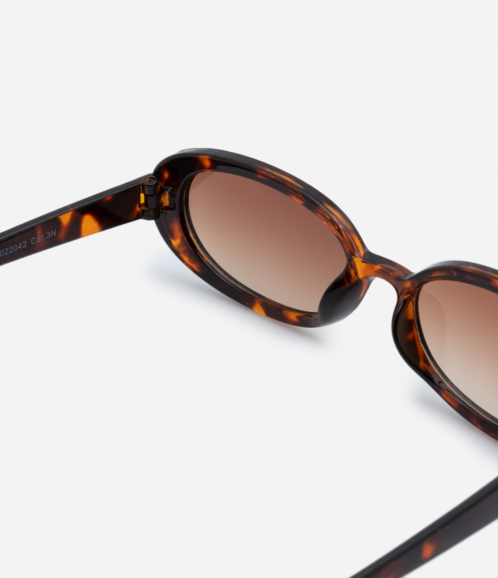 Óculos de Sol Redondo Slim com Estampa Animal Print Marrom 4