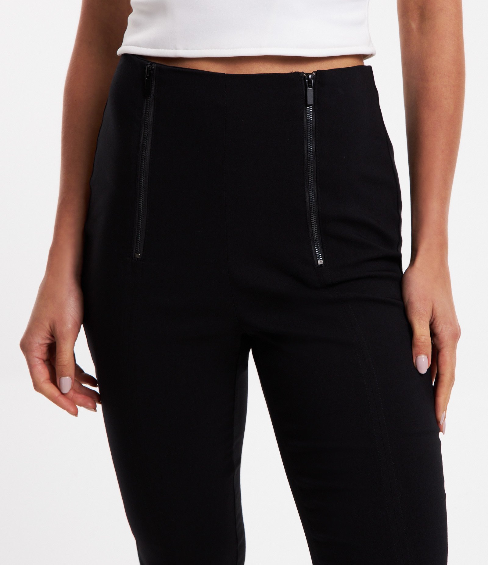 Calça Skinny Alfaiatada em Bengaline com Zíper Tratorado Preto 4