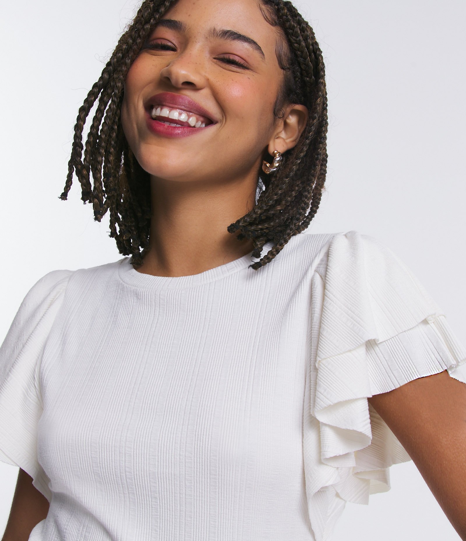 Blusa em Ribana com Babados na Manga Branco Neve 4