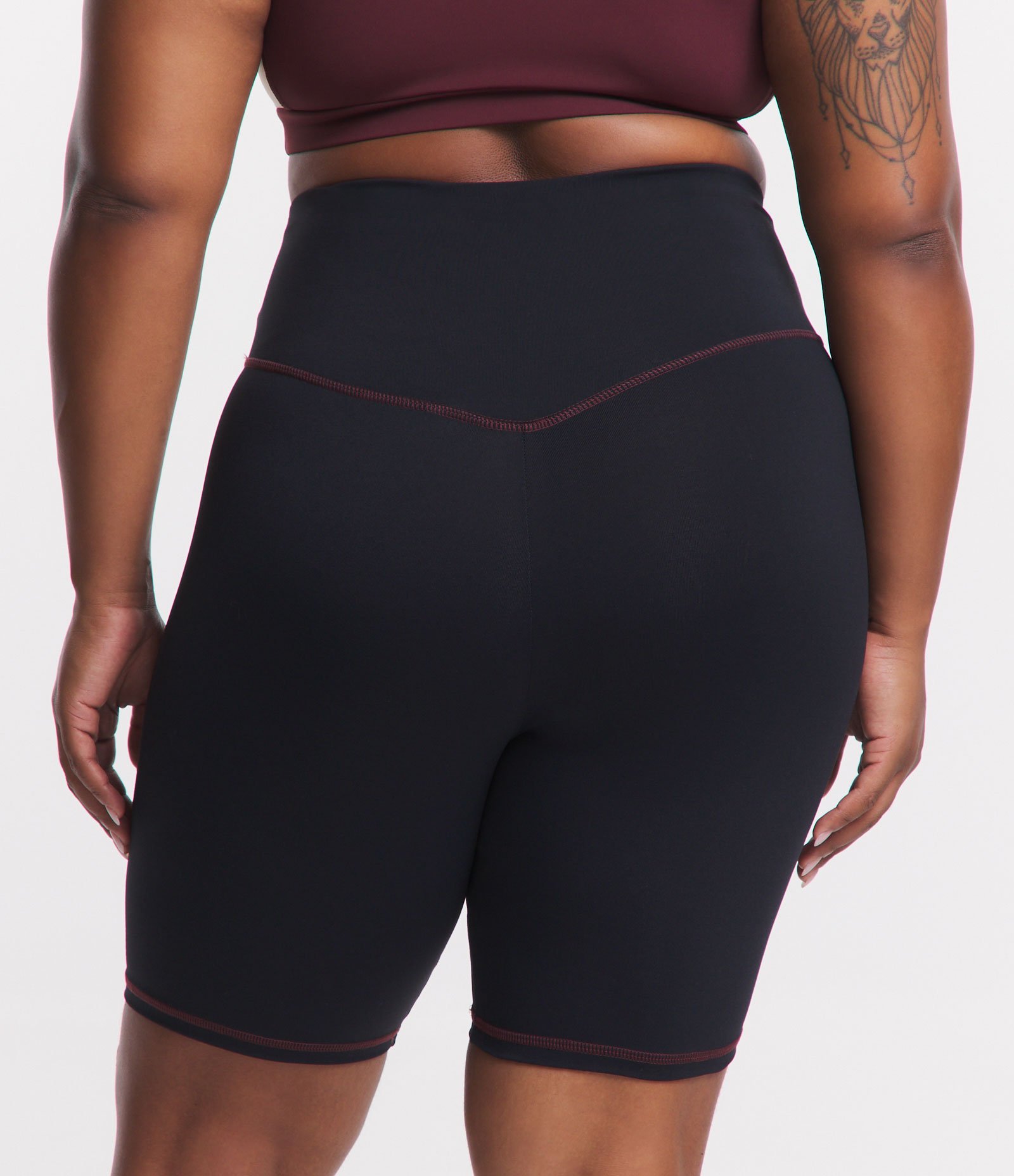 Bermuda Ciclista com Costura Destacada Curve & Plus Size Preto 3