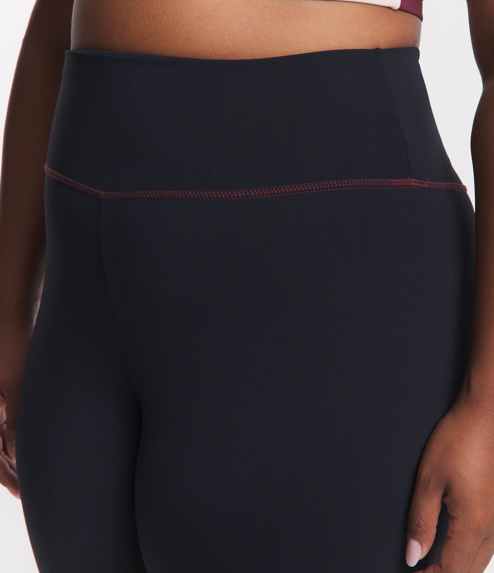 Bermuda Ciclista com Costura Destacada Curve & Plus Size Preto 4