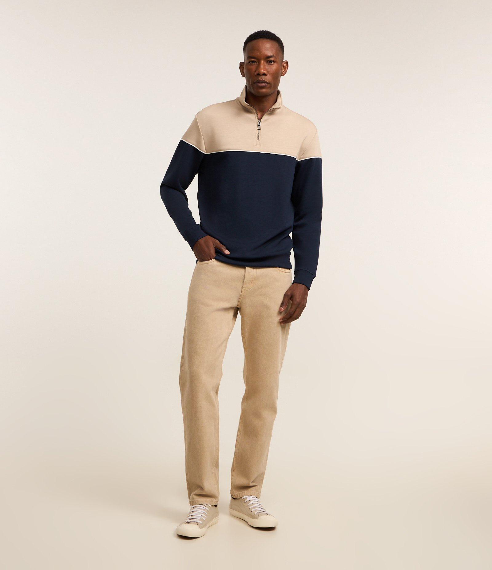 Blusão com Zíper na Gola e Bloco de Cor Azul/Off White 2