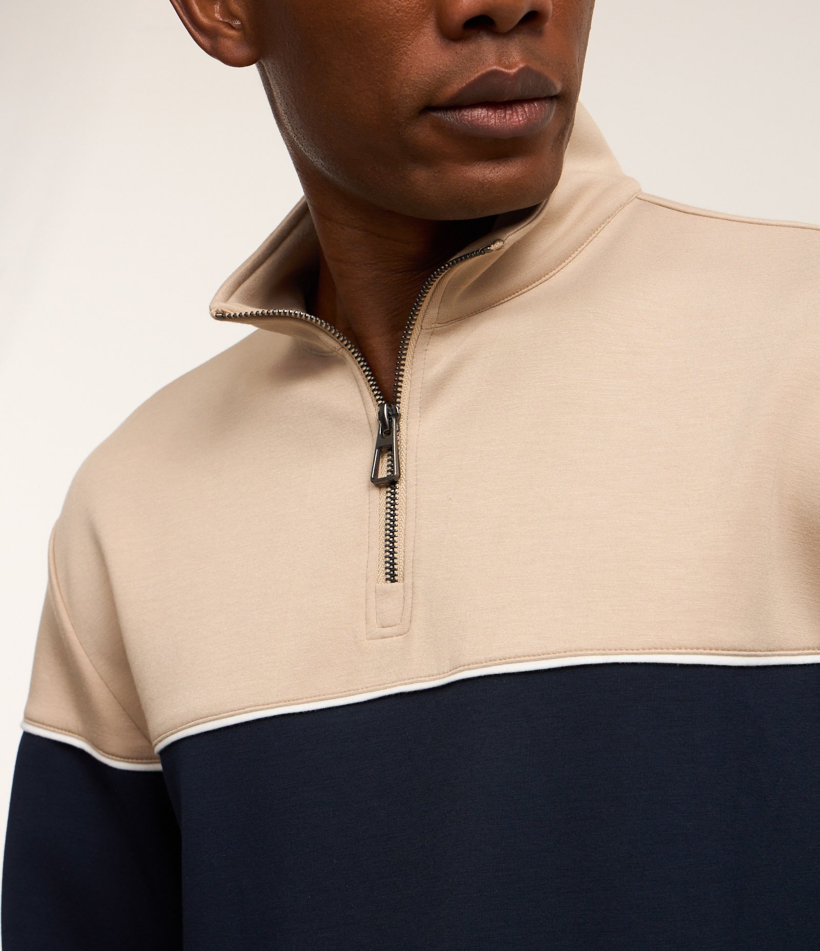 Blusão com Zíper na Gola e Bloco de Cor Azul/Off White 3