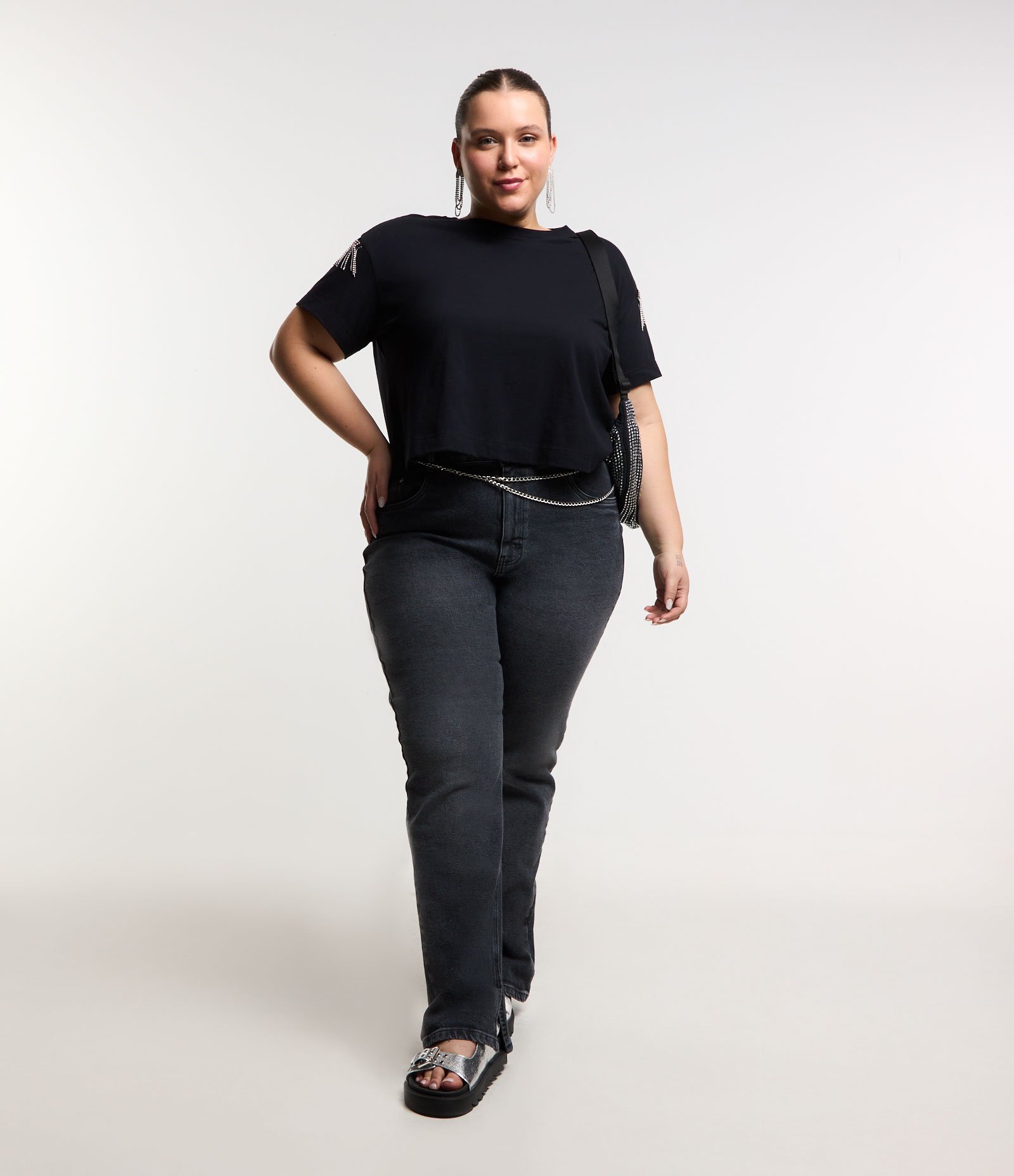 Calça Reta em Jeans com Elastano e Fenda na Lateral Interna Curve & Plus Size Preto 1