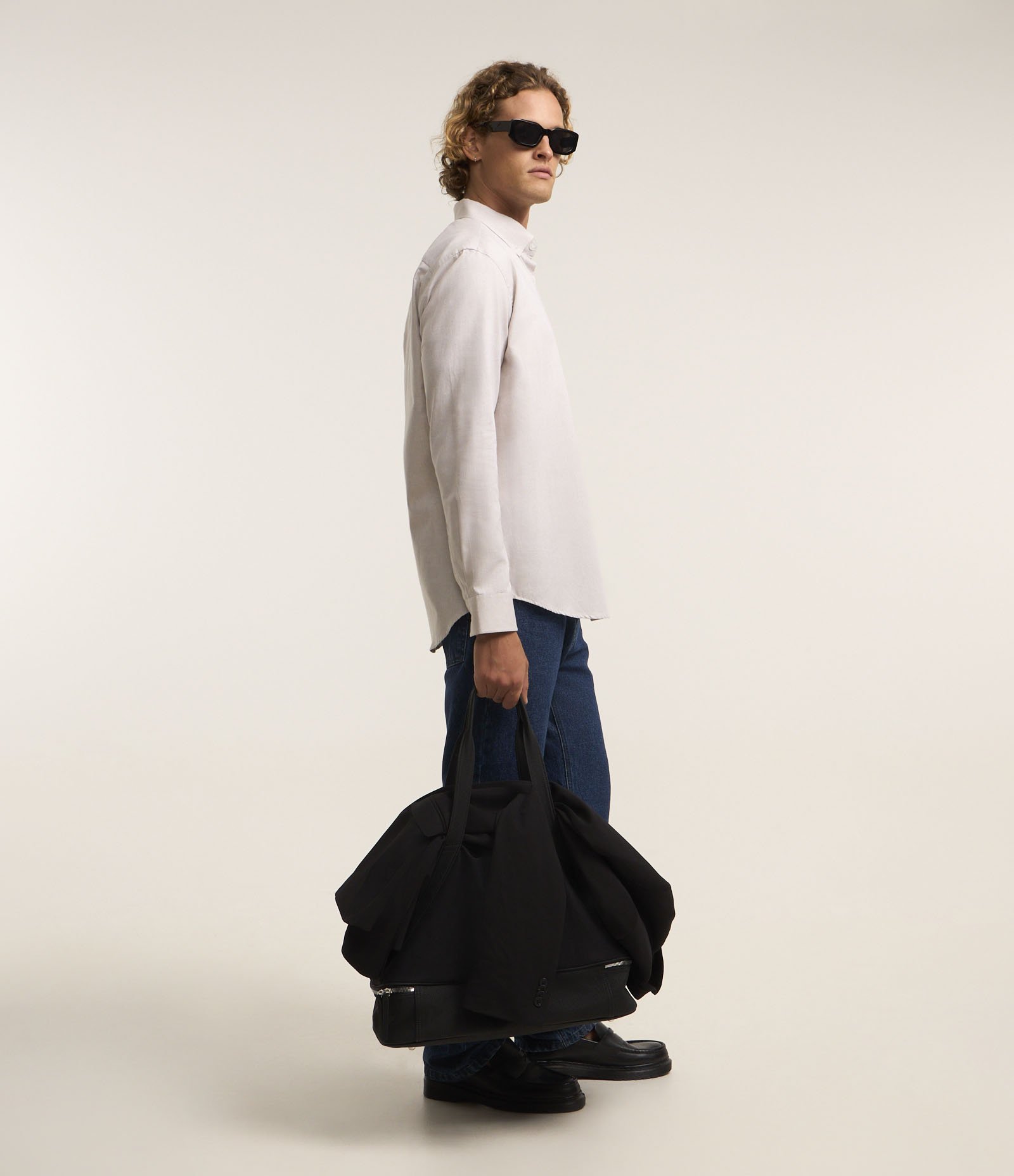 Camisa Regular Básica em Oxford Bege Claro 4