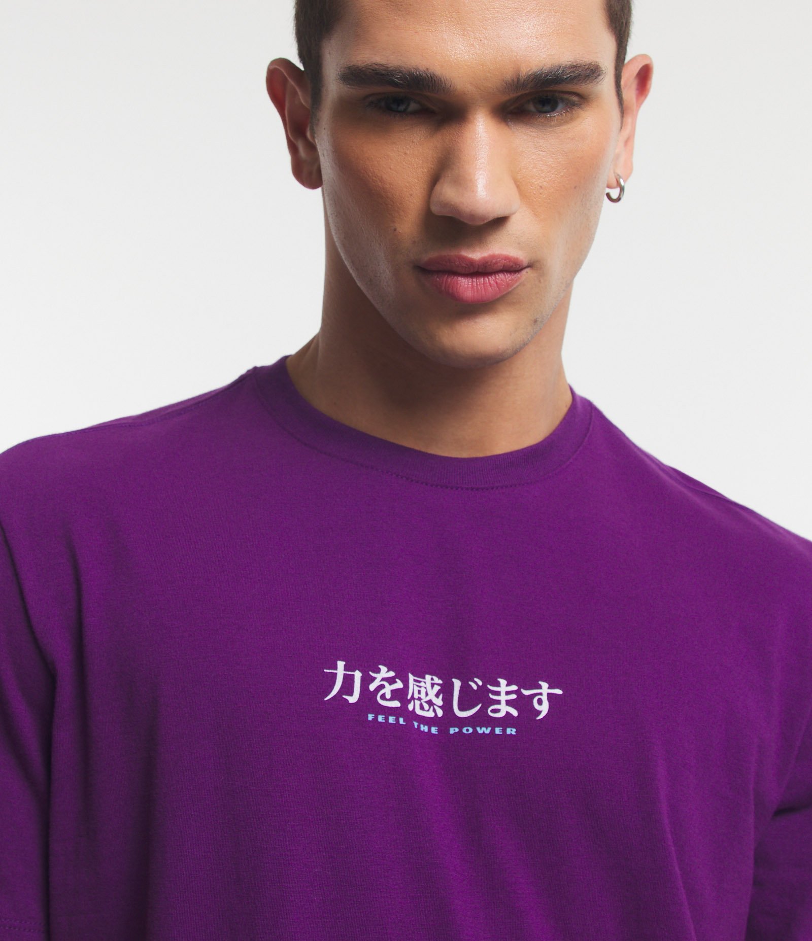 Camiseta Comfort em Meia Malha com Estampa Oriental Roxo 4