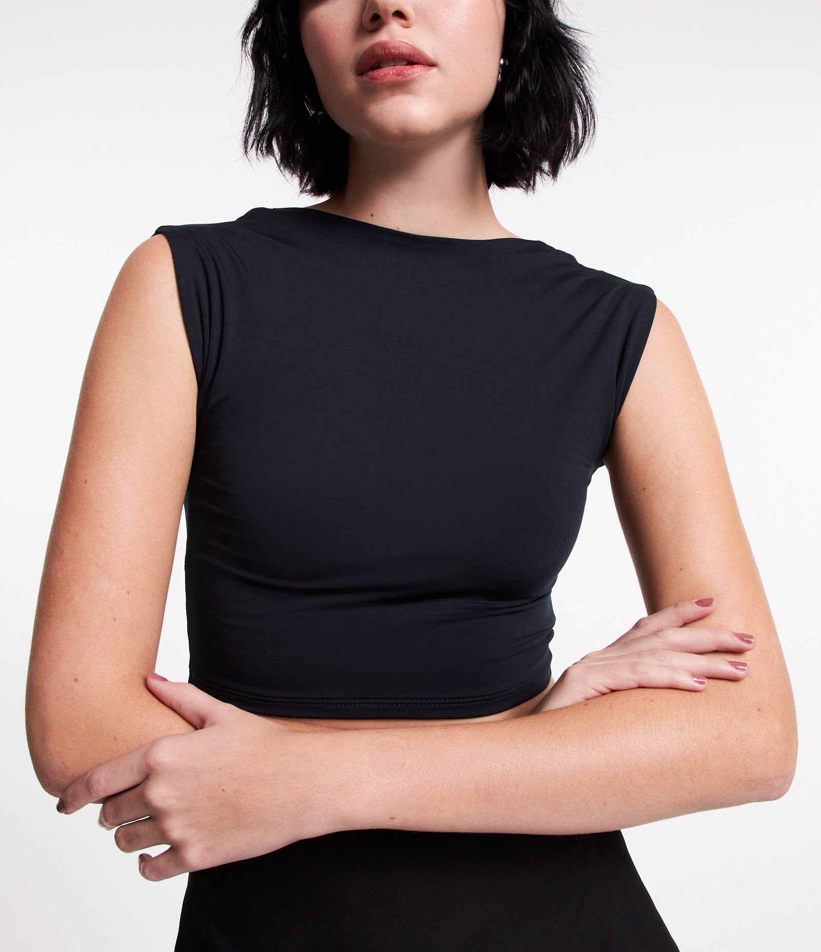 Blusa em Jersey com Costas Abertas e Sem Mangas Preto 4