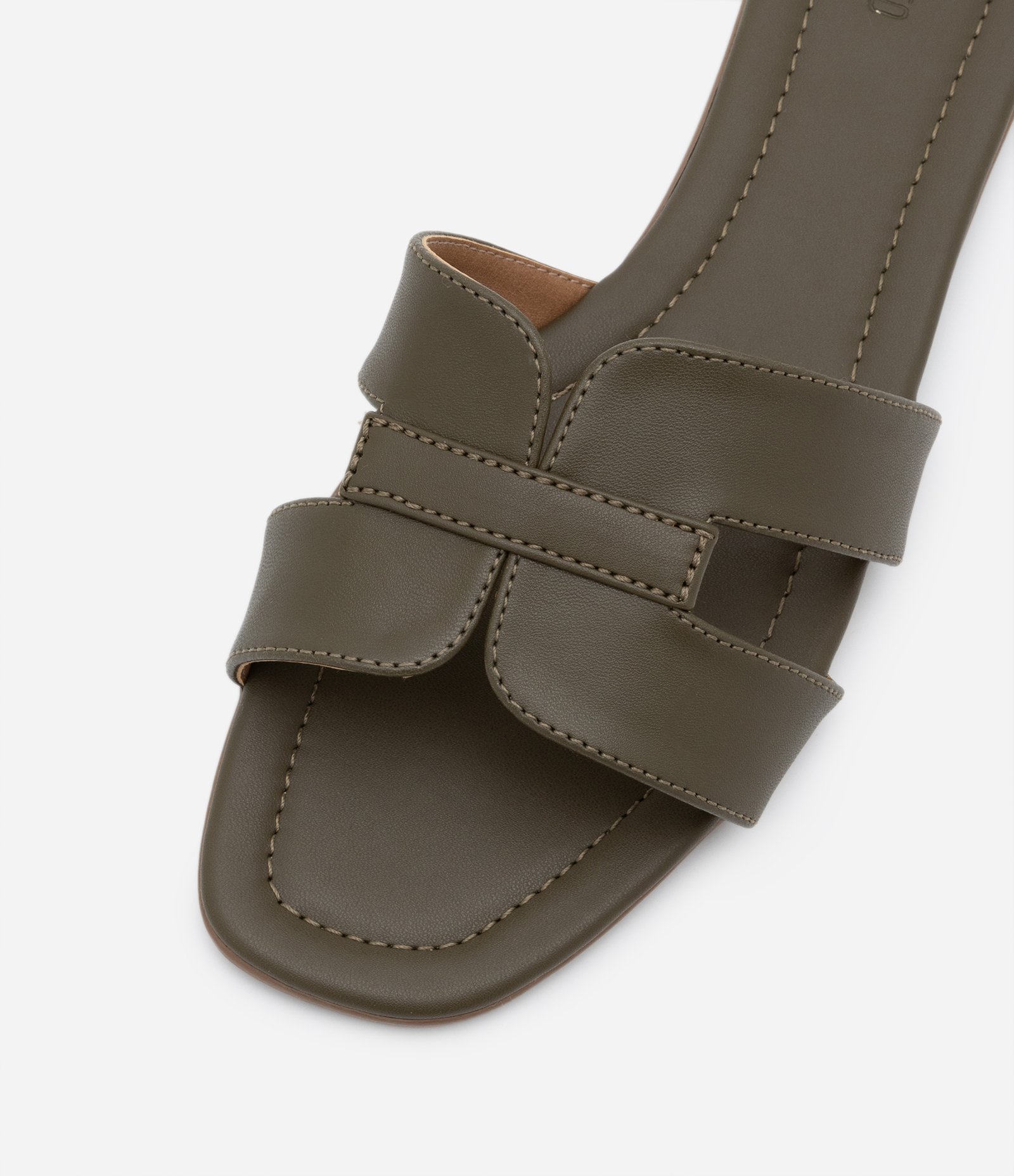 Sandália Rasteira com Cabedal H 4