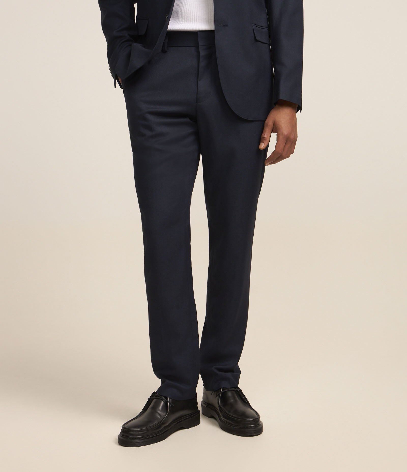 Calça Social Slim em Poliviscose com Bolsos Azul Escuro 3