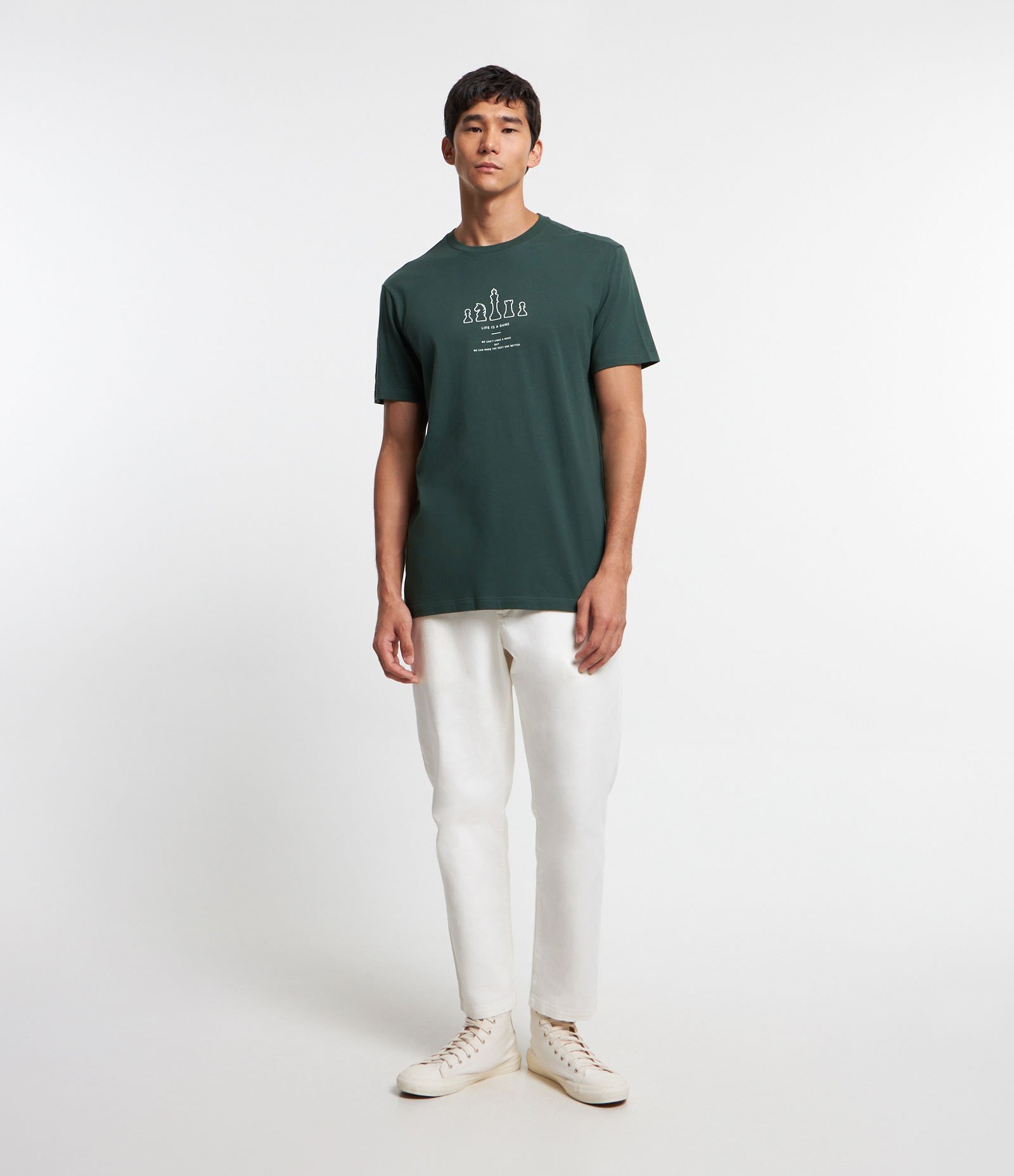 Camiseta em Algodão com Estampa Peças de Xadrez Verde 2