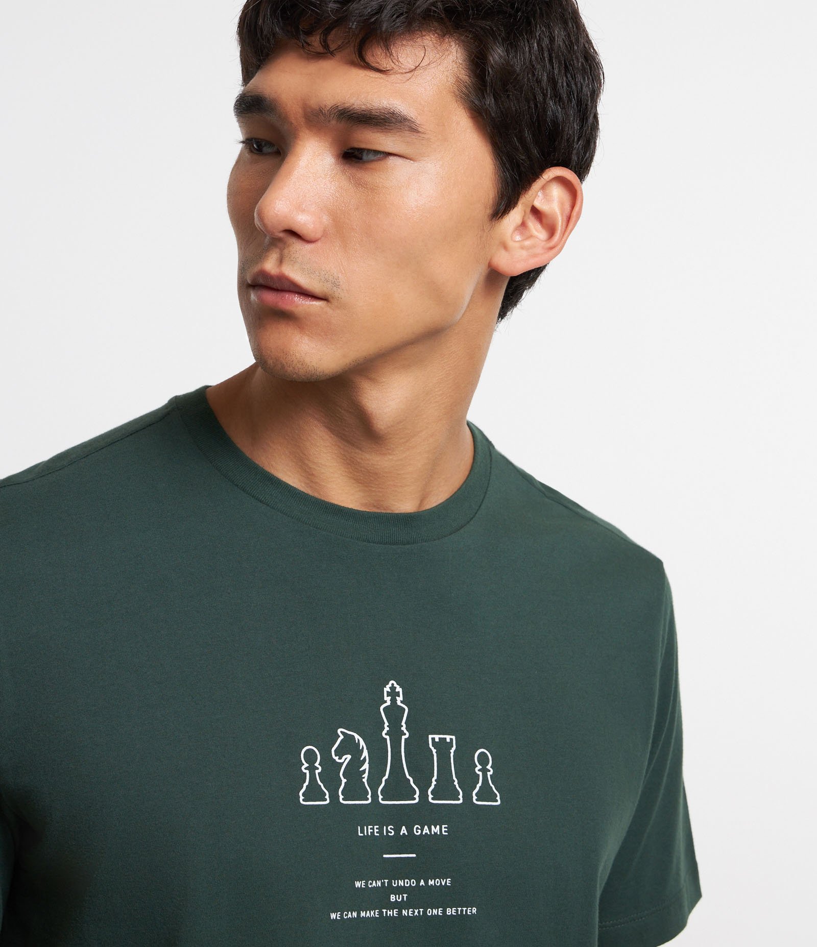 Camiseta em Algodão com Estampa Peças de Xadrez Verde 3