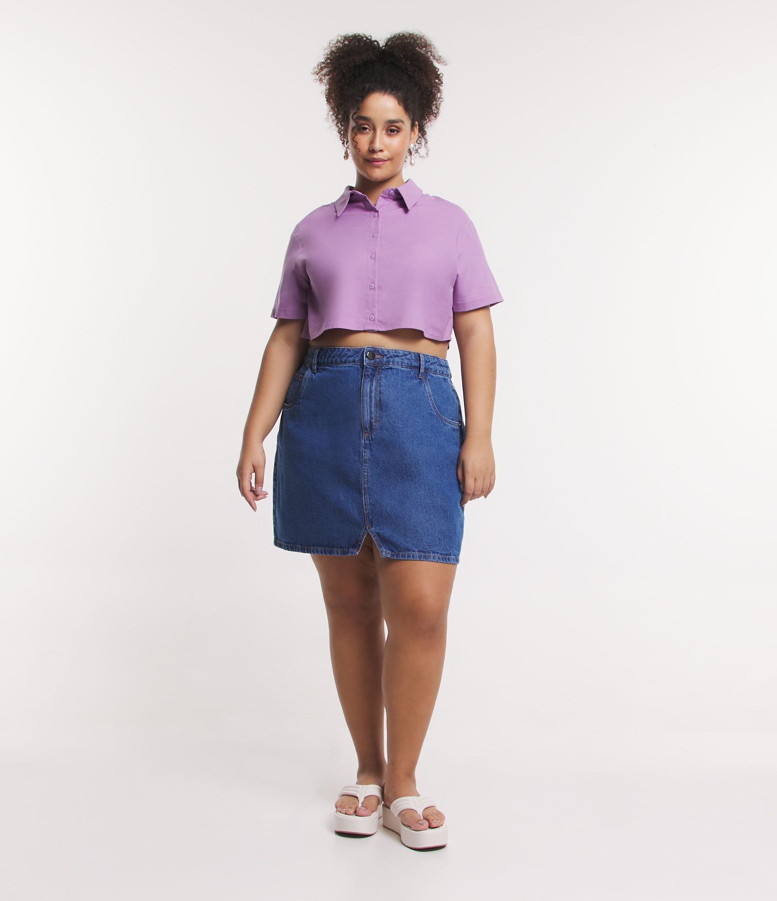 Camisa Cropped Manga Curta com Linho Curve & Plus Size Lilás 2