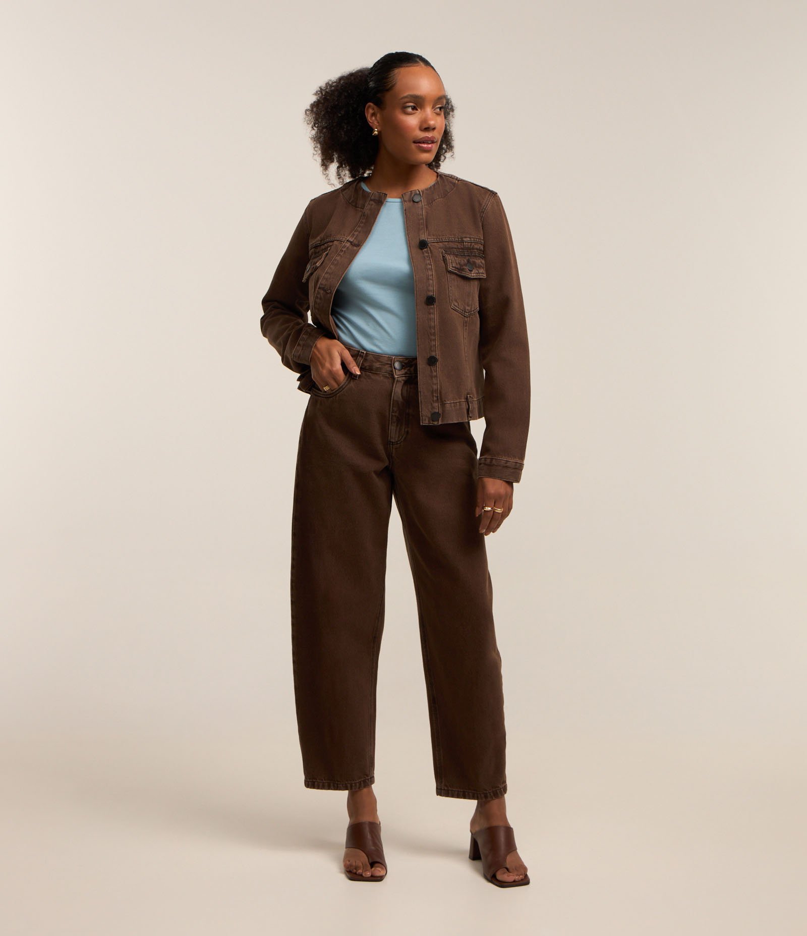 Blusa Básica em Algodão com Gola Redonda Azul Claro 2