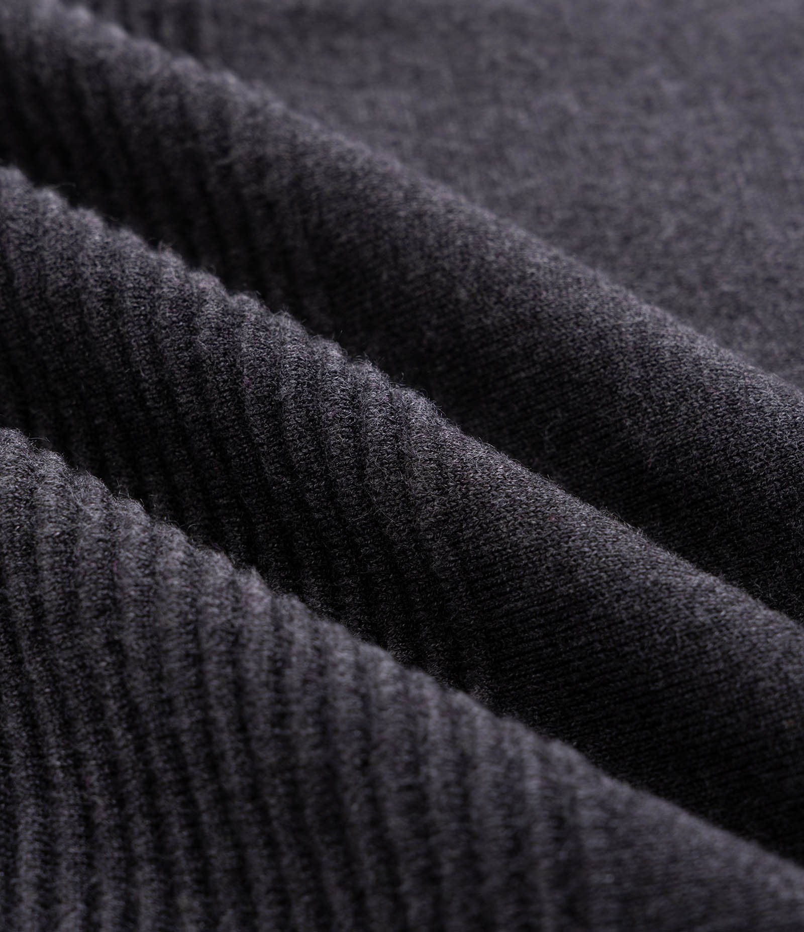 Suéter em Tricô com Textura em Nervuras Cinza 8