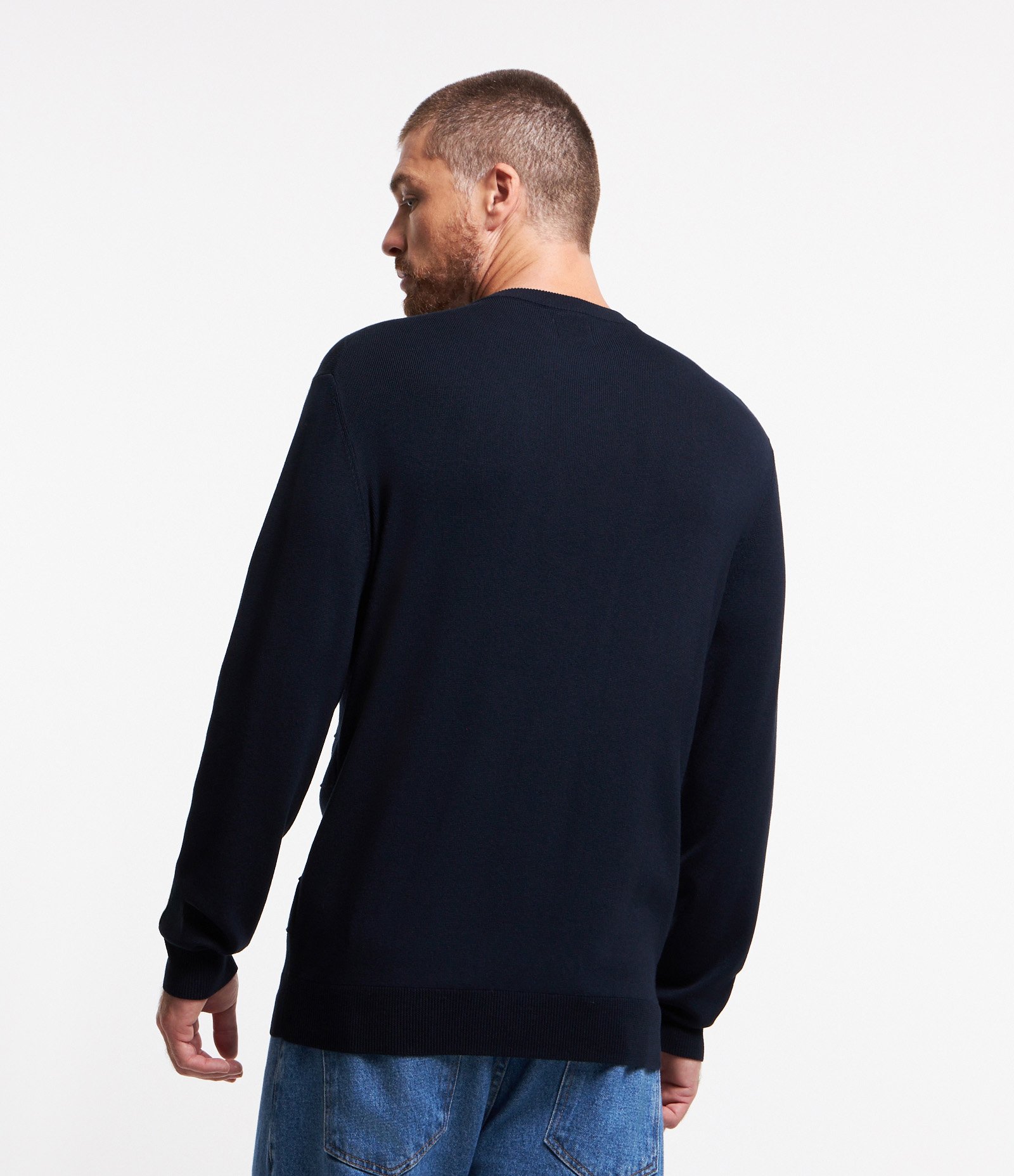 Suéter Regular em Tricô com Gola Redonda Azul Marinho 4