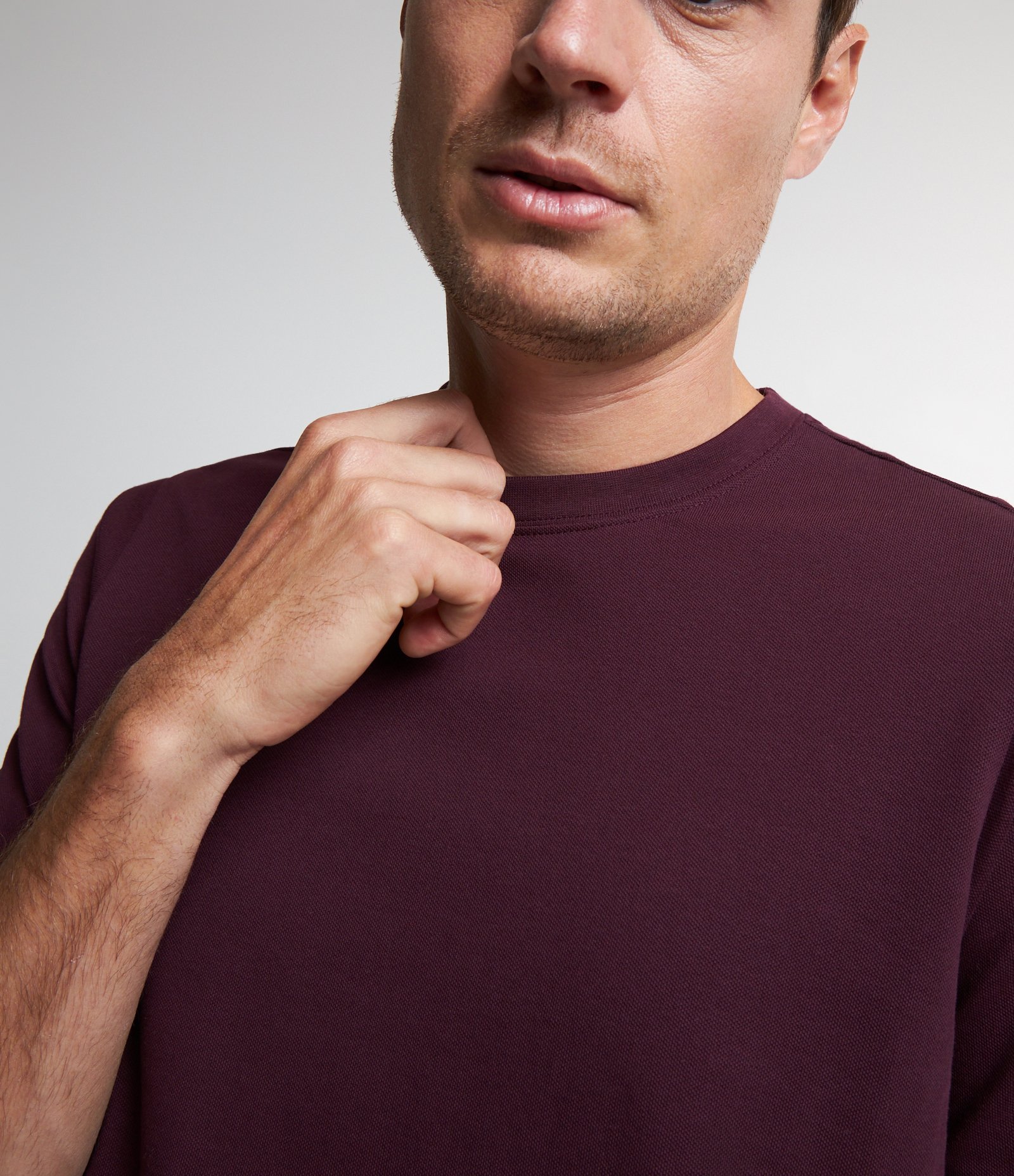 Camiseta Casual em Algodão com Textura Piquet Vinho 3
