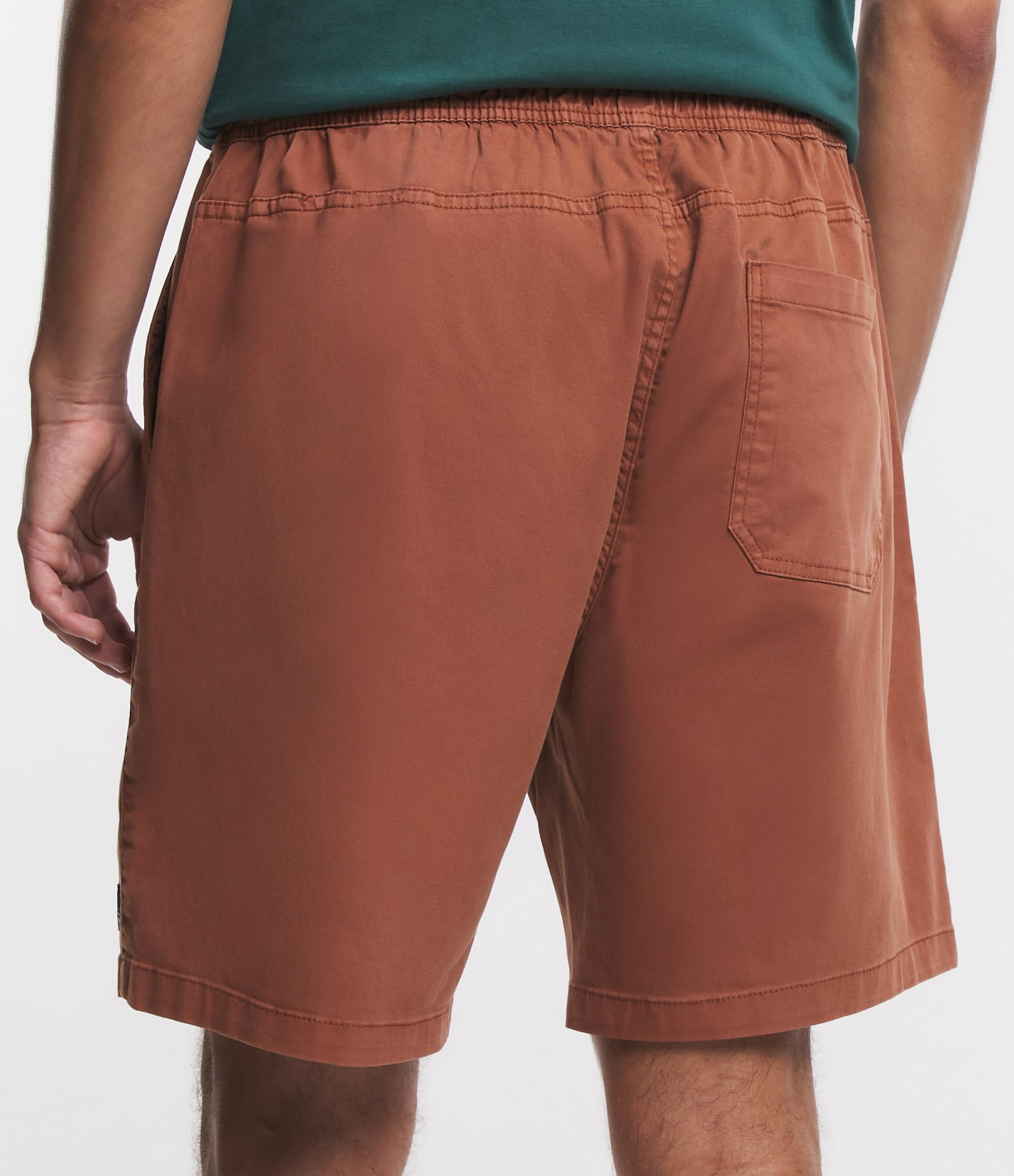 Bermuda Regular em Sarja Lavada com Amarração no Cós 3