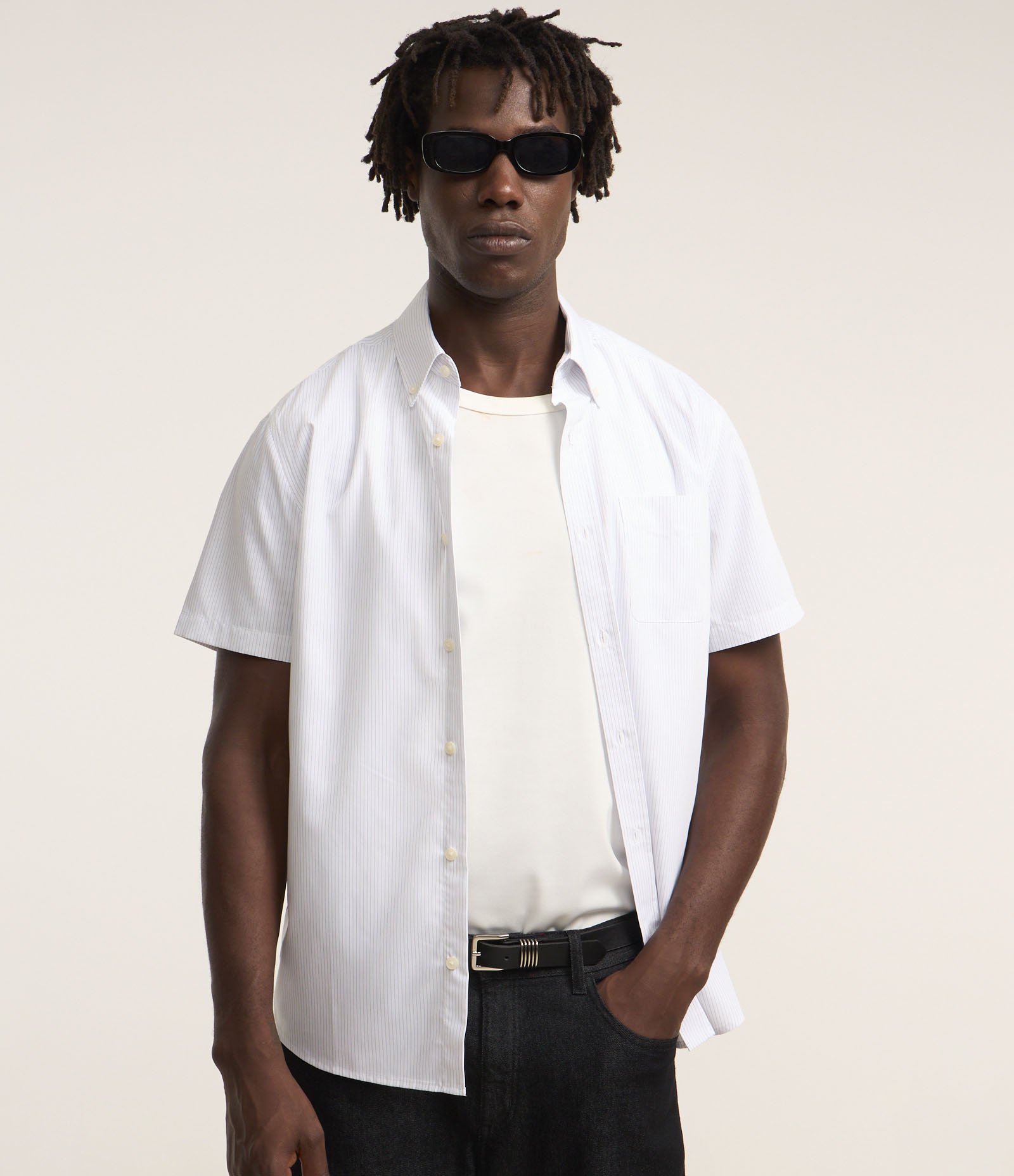 Camisa Listrada em Fibra de Bambu com Bolso Branco/ Azul 1