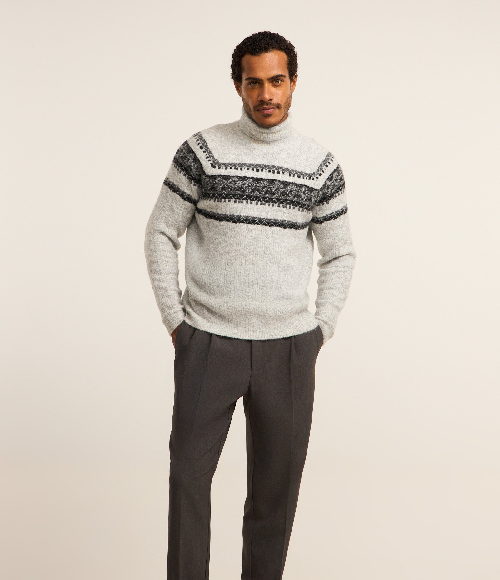 Calça Alfaiatada com Pregas e Cós Elástico Cinza 3