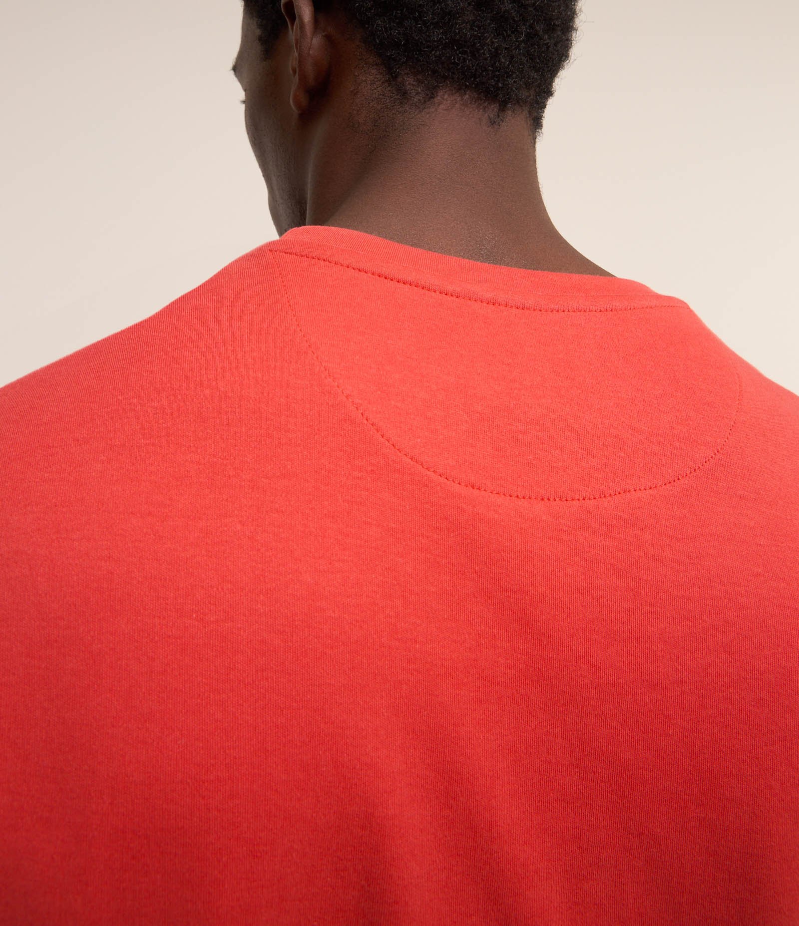 Camiseta Regular em Algodão com Gola Redonda Laranja Coral 5