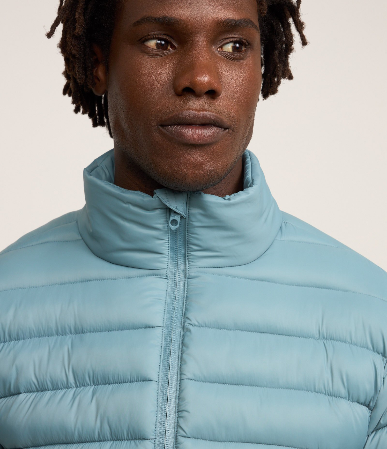 Jaqueta Puffer Ultraleve em Poliamida Azul Claro 4