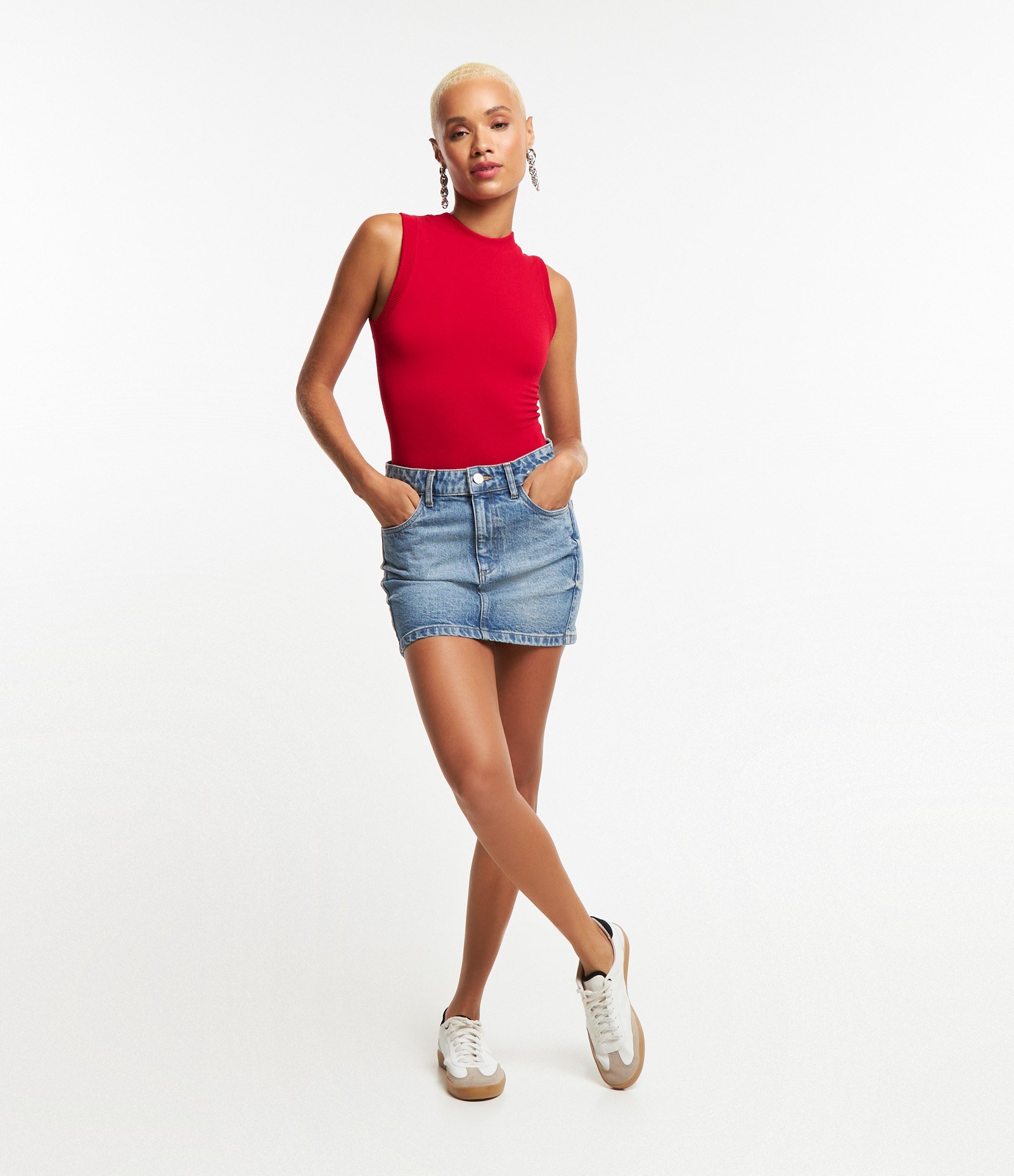 Saia Curta em Jeans Dirty Washed com Franzido Lateral Azul 1