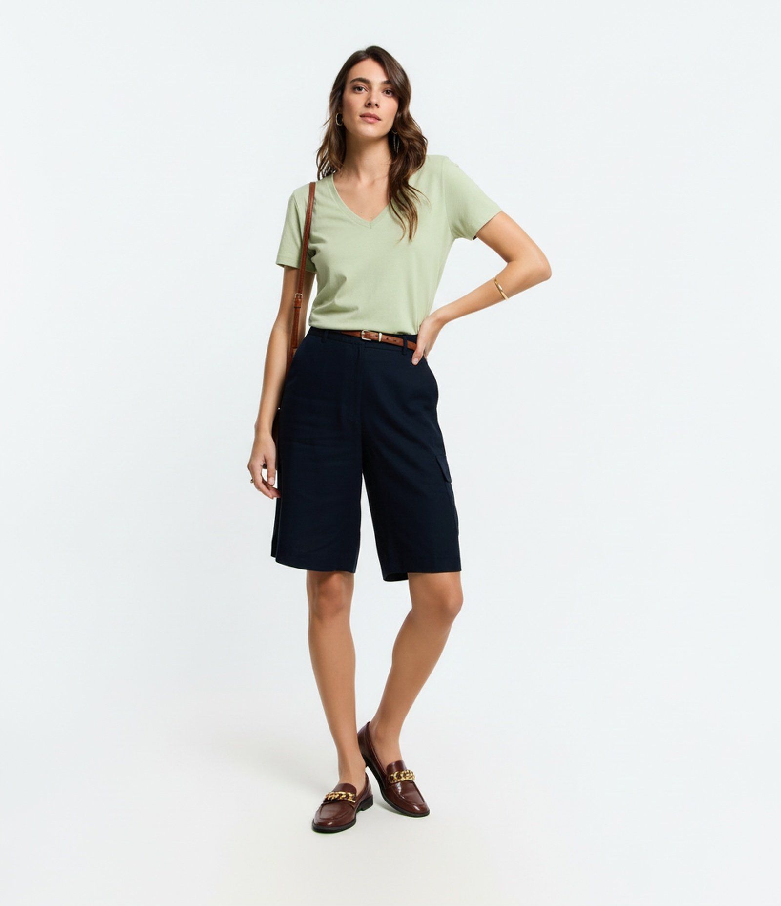 Blusa Básica em Algodão Peruano com Decote V Verde Claro 5