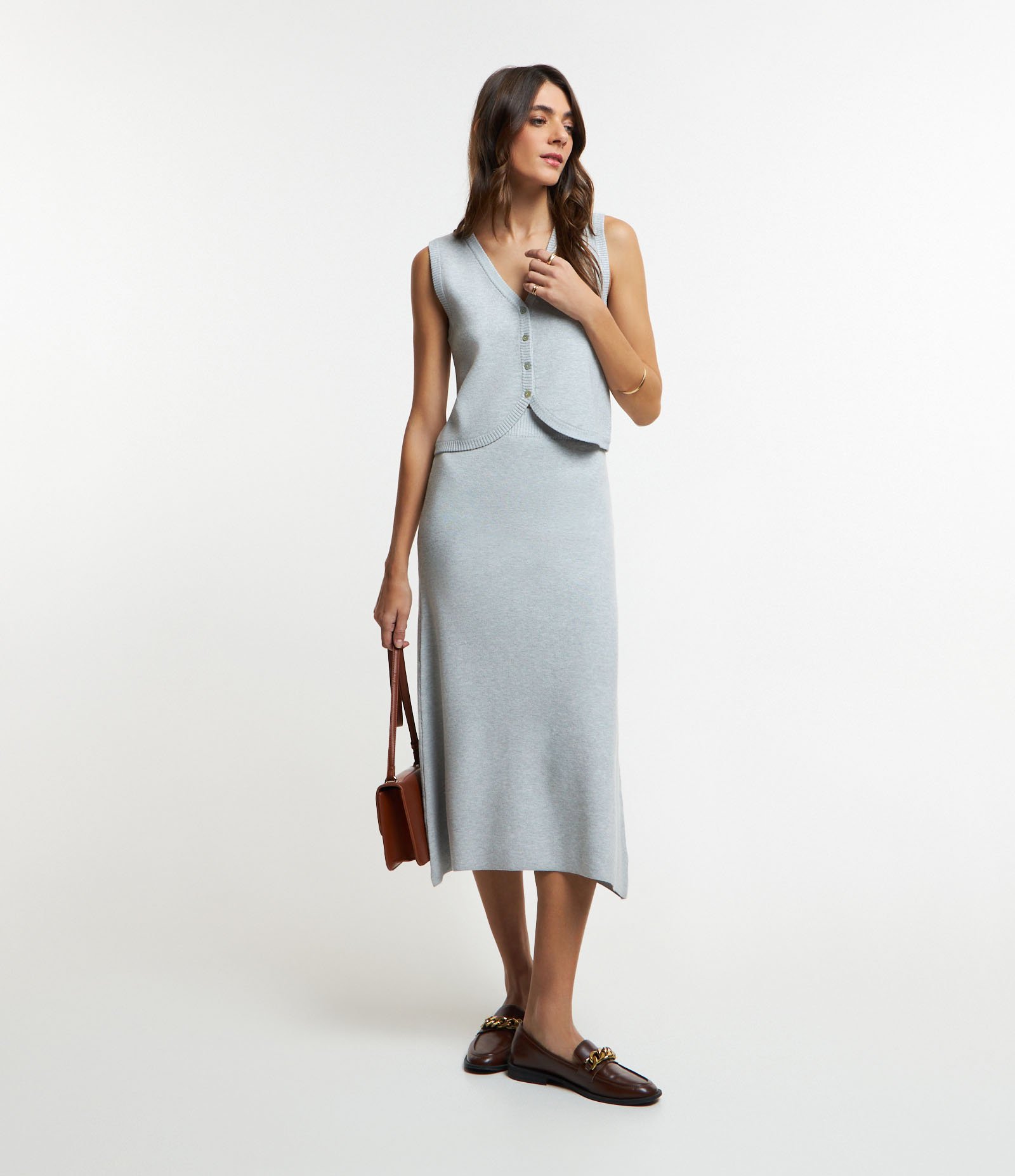 Saia Midi Evase em Viscose com Cós Elástico Cinza 1