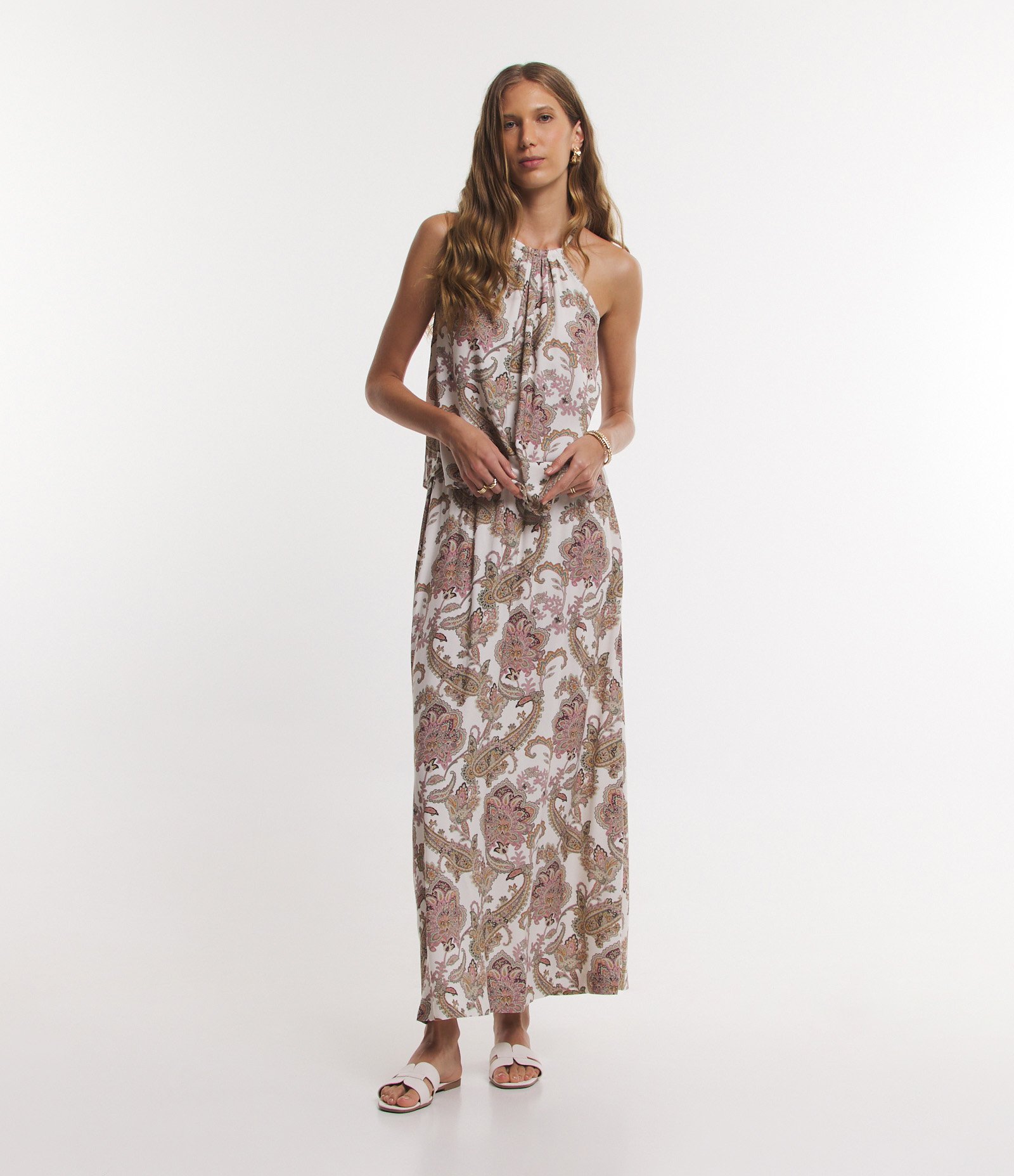 Blusa Sem Manga em Viscose com Estampa Arabescos Branco/Marrom 2