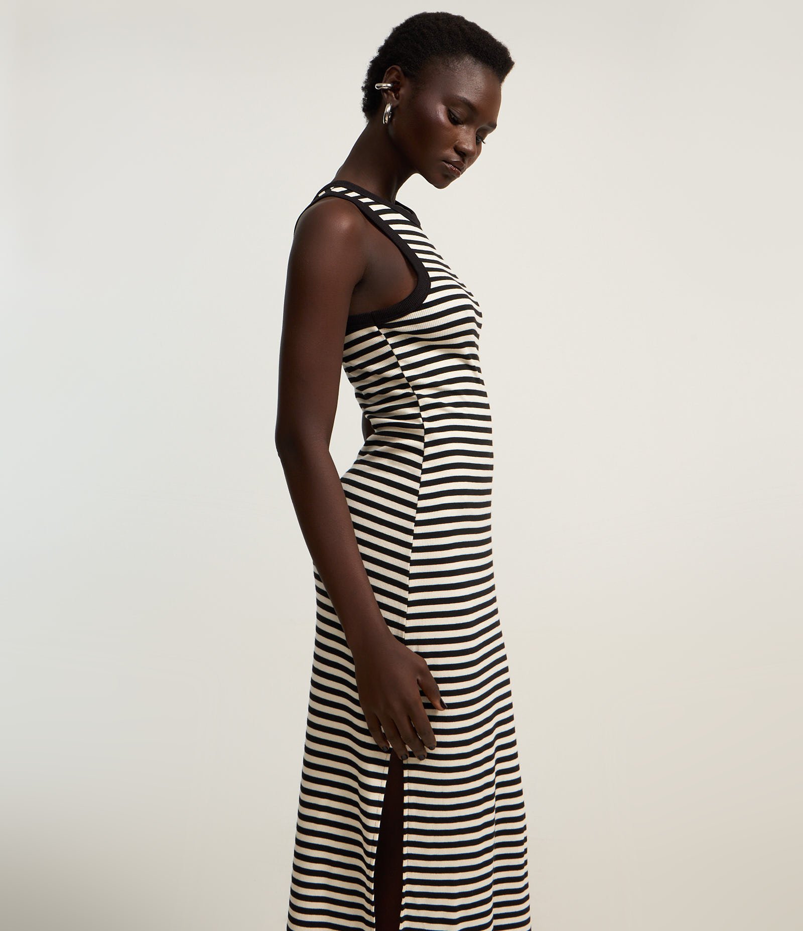 Vestido Regata Midi Listrado em Ribana Branco/Preto 3