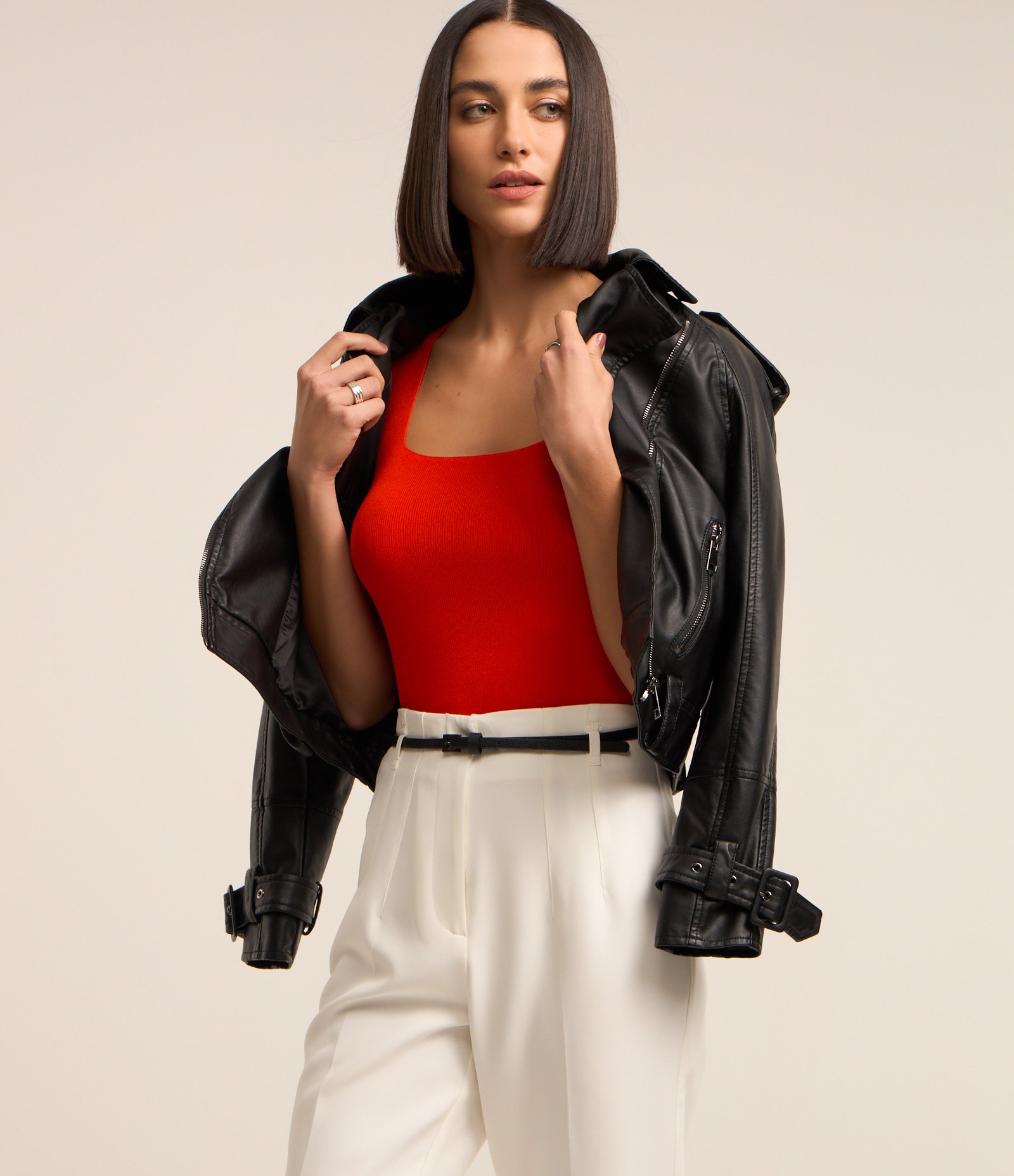 Blusa em Tricô com Decote Quadrado 4