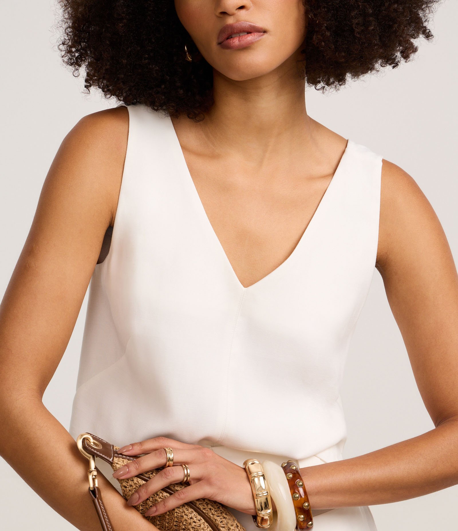 Blusa em Viscose com Decote V e Efeito Sarjado Branco Neve 3