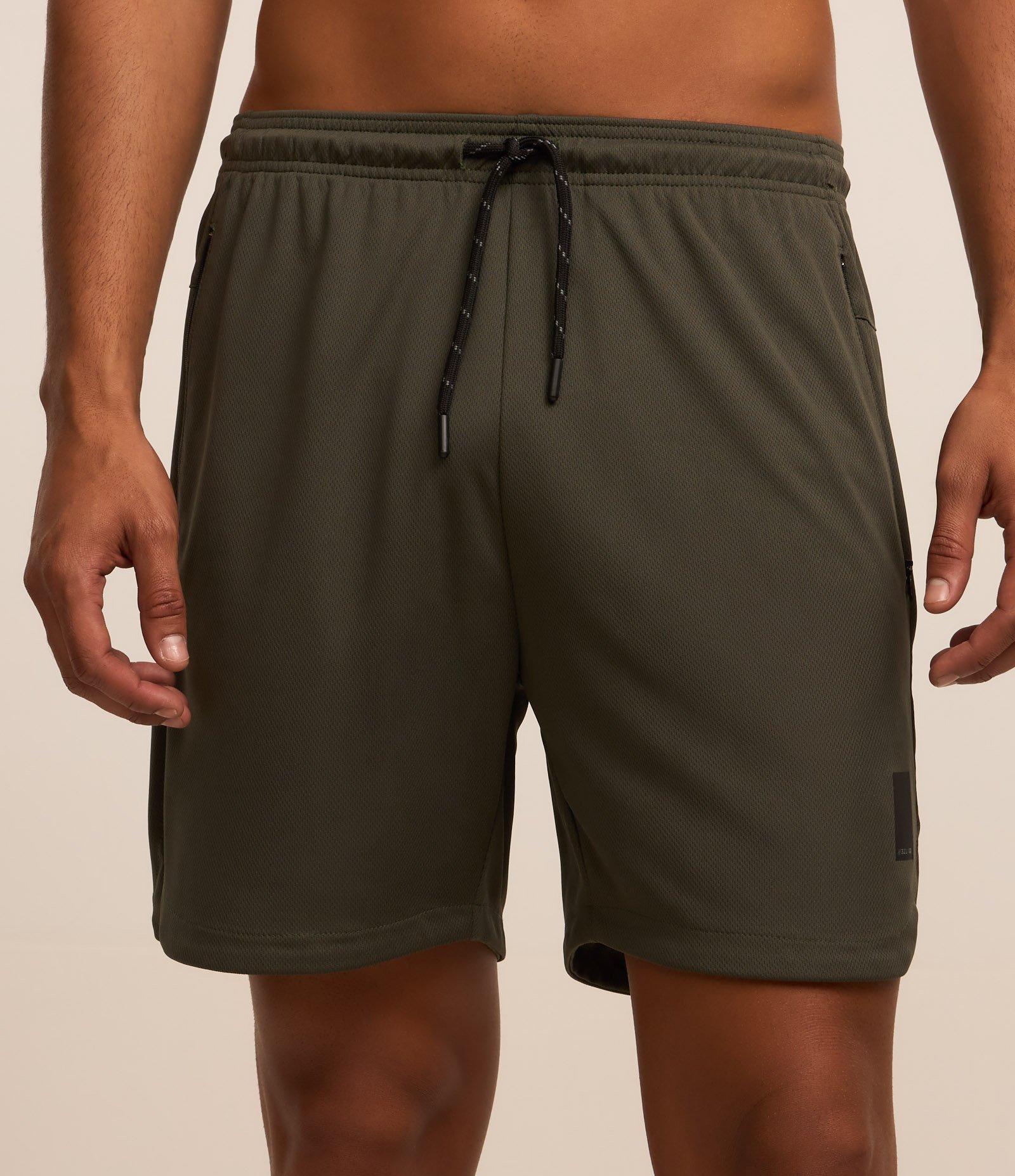 Bermuda Esportiva com Tecnologia Dry Verde Militar 2