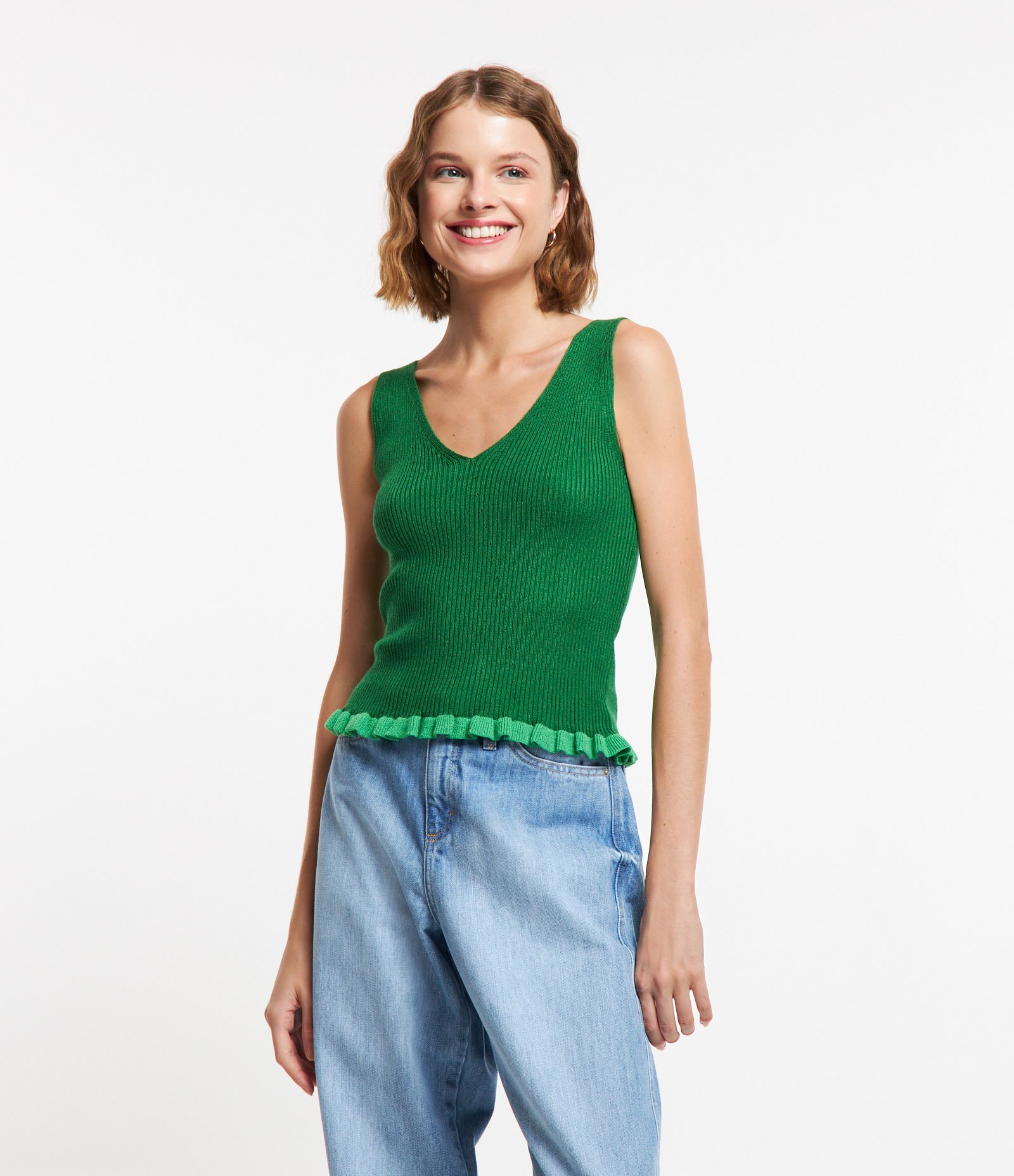 Blusa Regata em Tricô Texturizada e Barra com Frufru Contrastante Verde 1