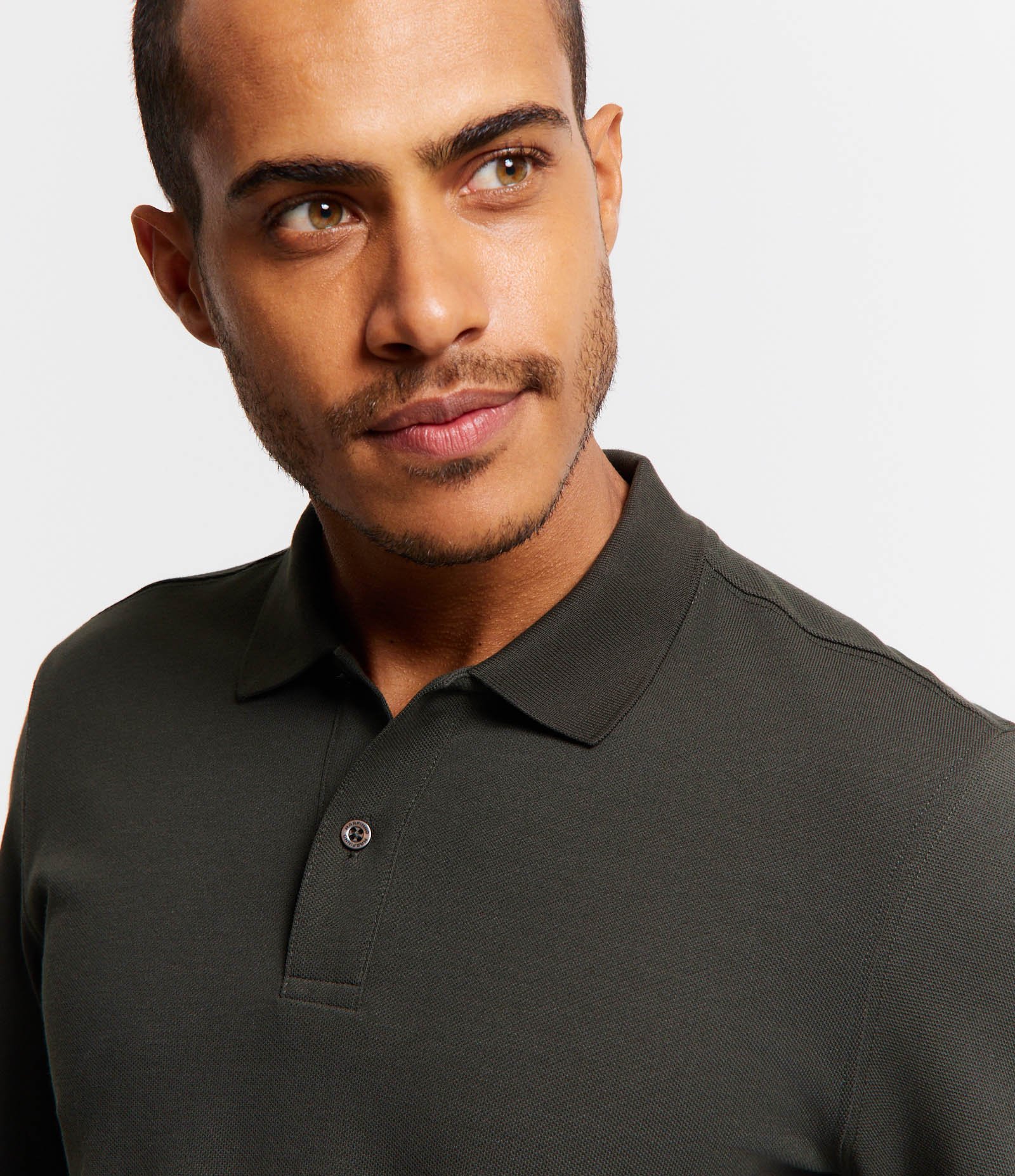 Polo em Algodão com Textura Piquet e Abotoamento 3