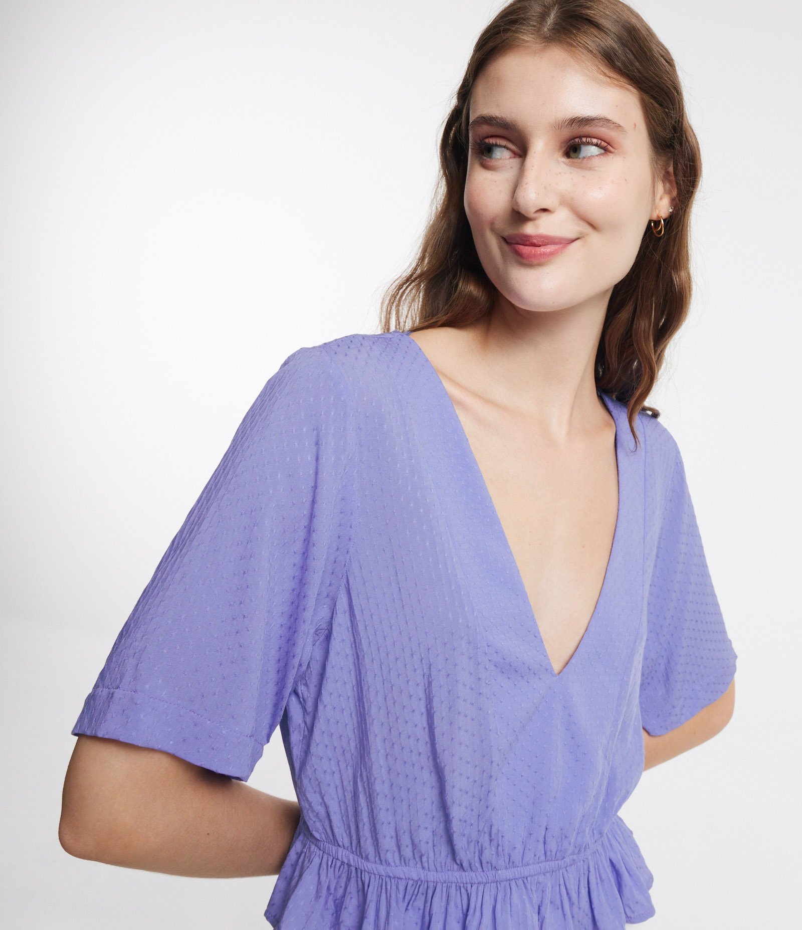 Blusa em Viscose com Textura e Babadinho na Barra Azul 4