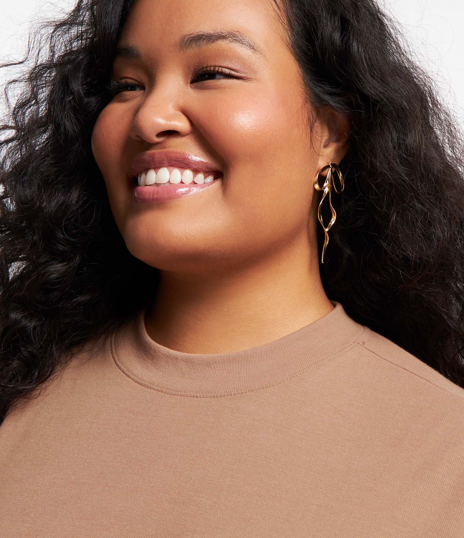 Blusa Básica em Ribana e sem Cava Curve & Plus Size Marrom Claro 4