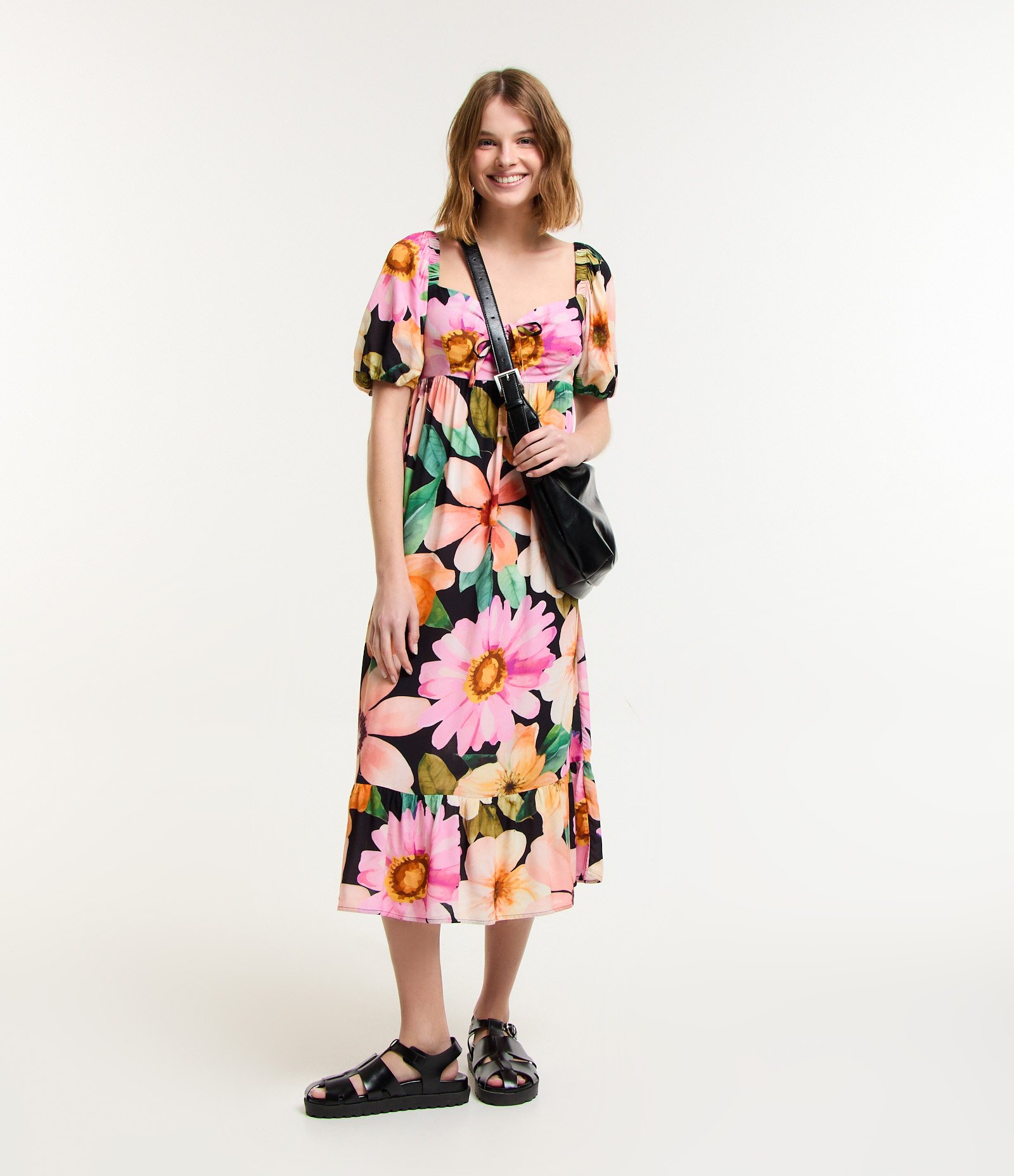 Vestido Midi Manga Bufante em Viscose com Flores Estampadas Multicores 1