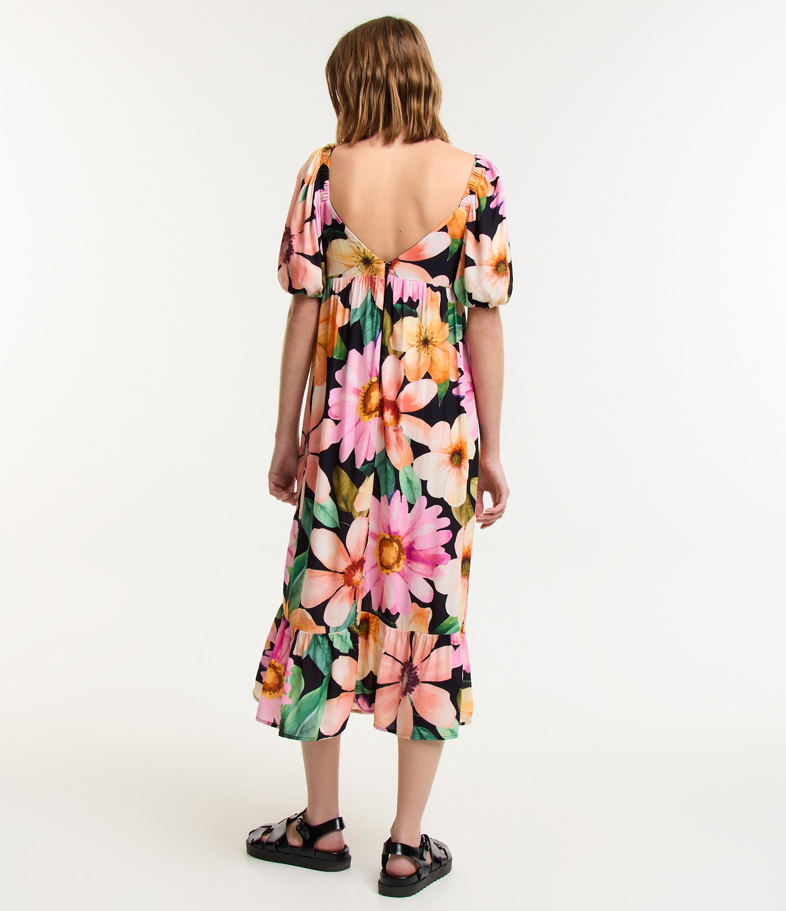 Vestido Midi Manga Bufante em Viscose com Flores Estampadas Multicores 3