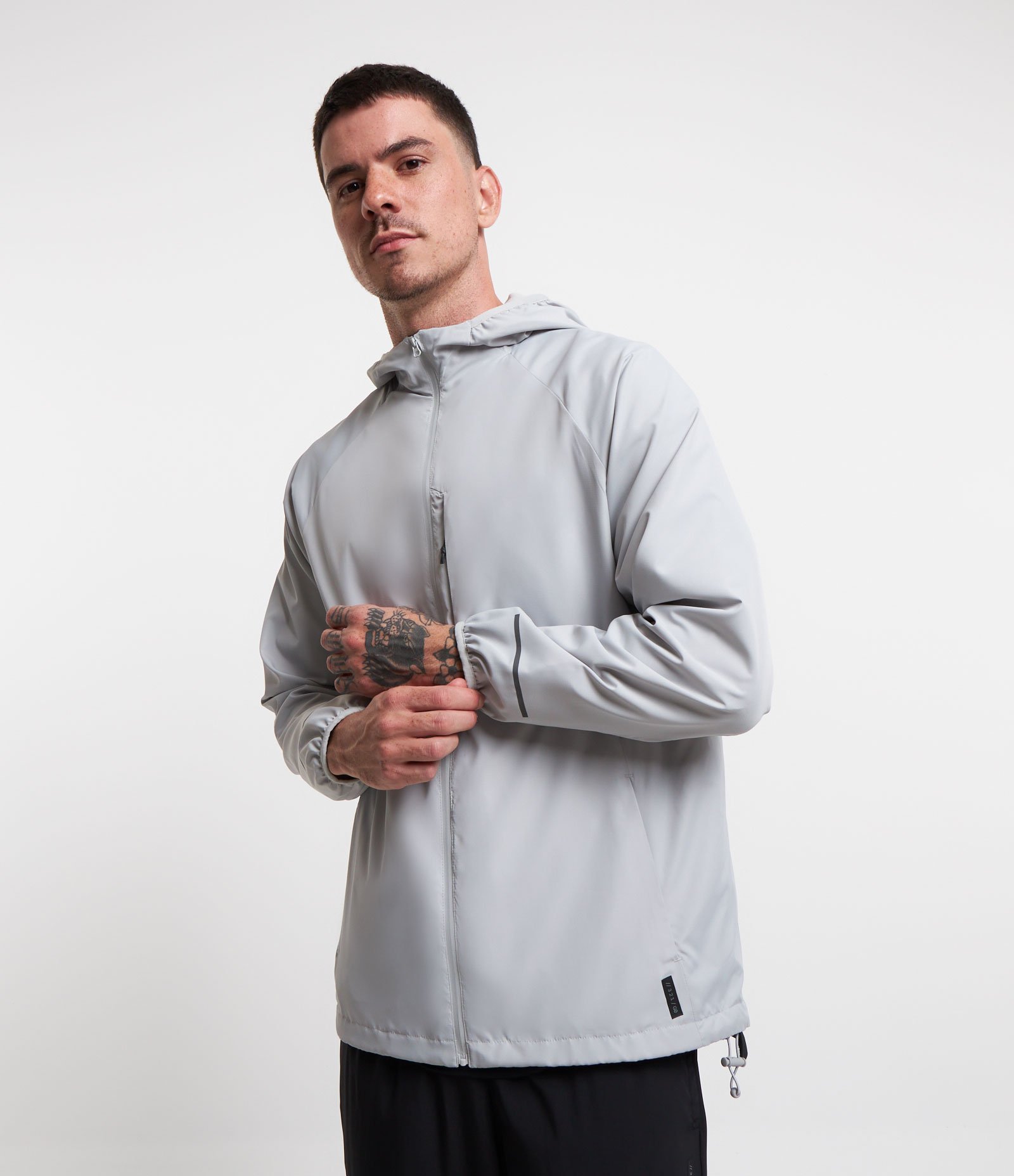 Jaqueta Esportiva com Punhos Ajustados e Capuz 1