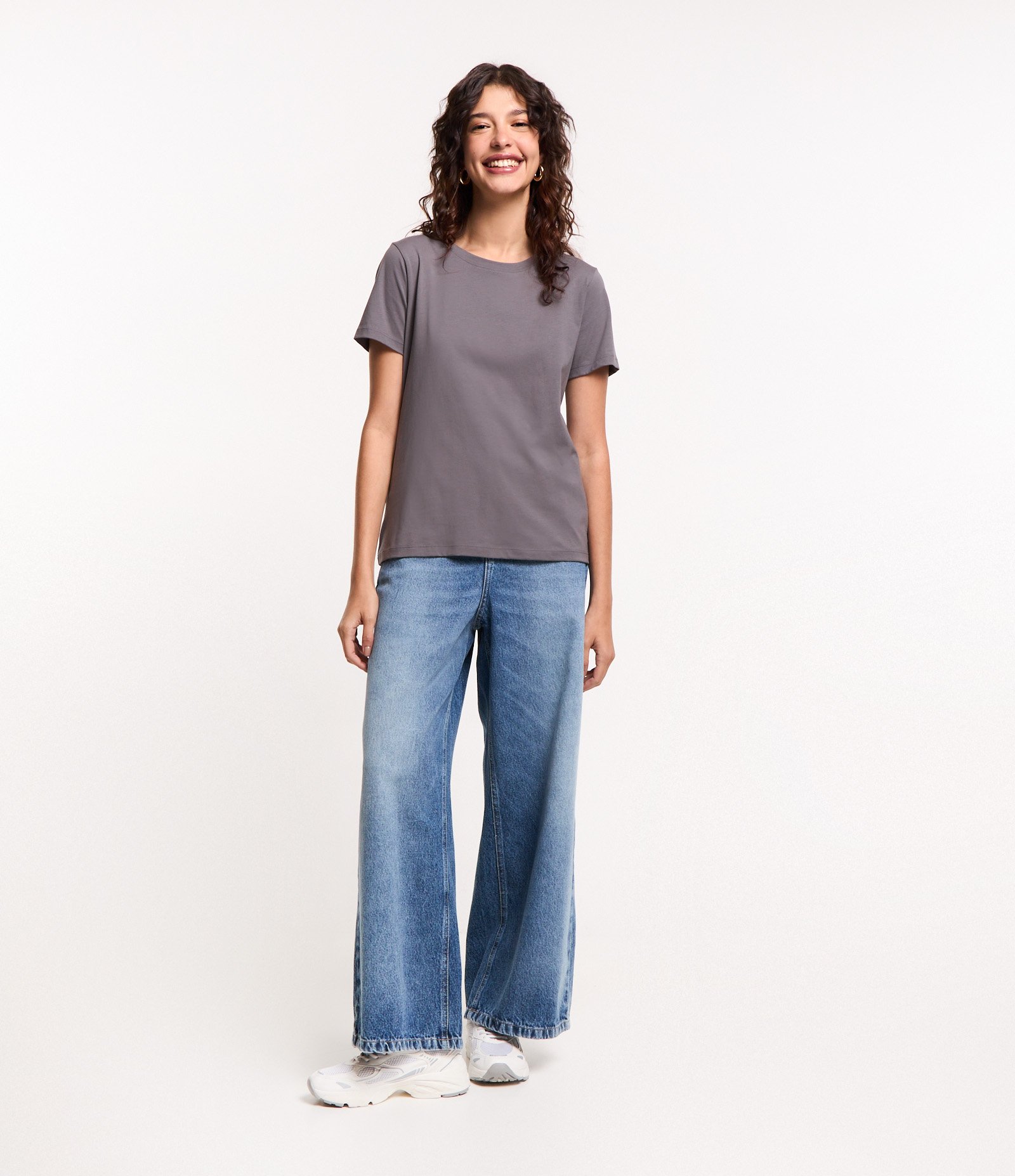 Camiseta Básica em Algodão com Manga Curta 2