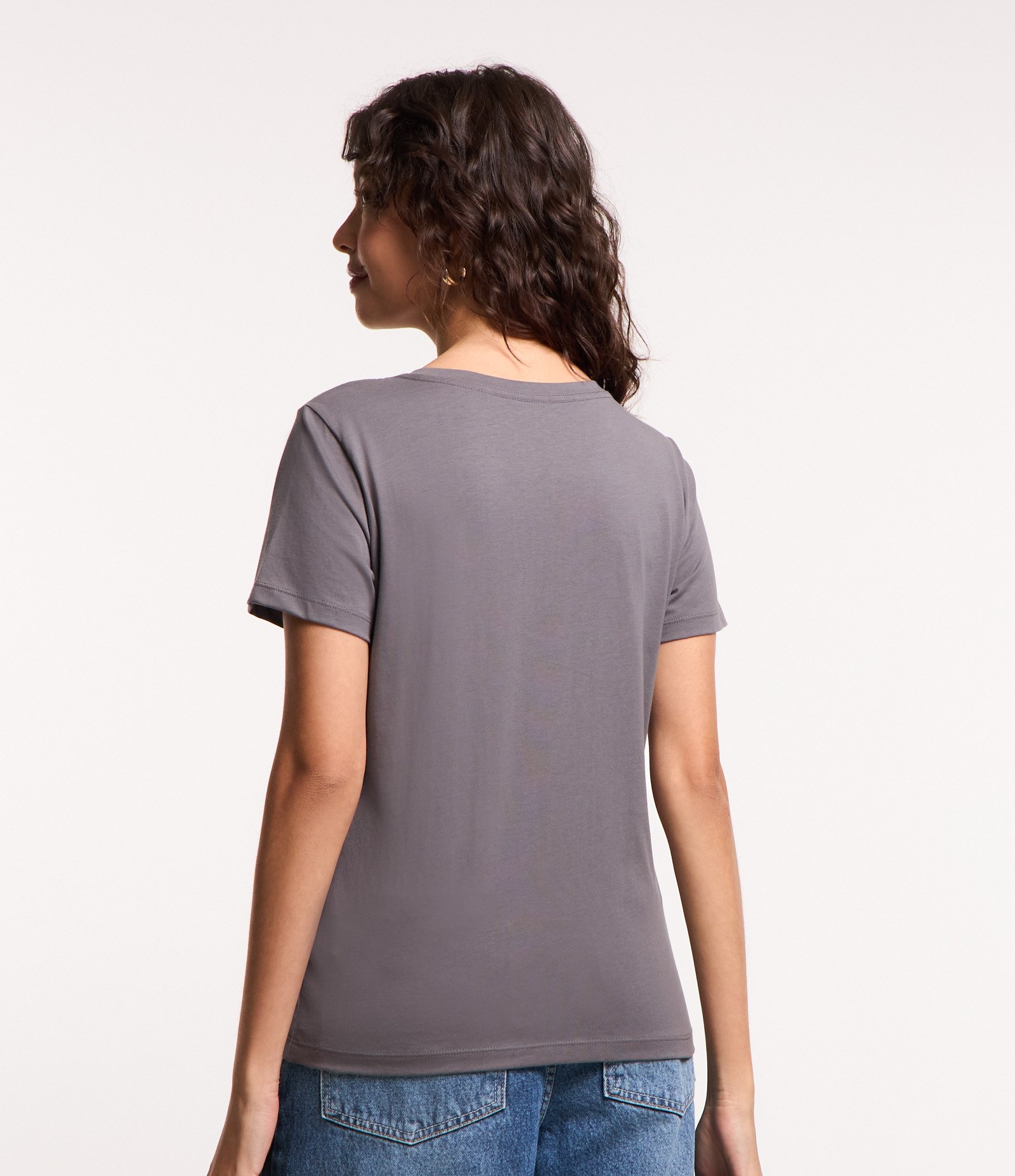 Camiseta Básica em Algodão com Manga Curta 3